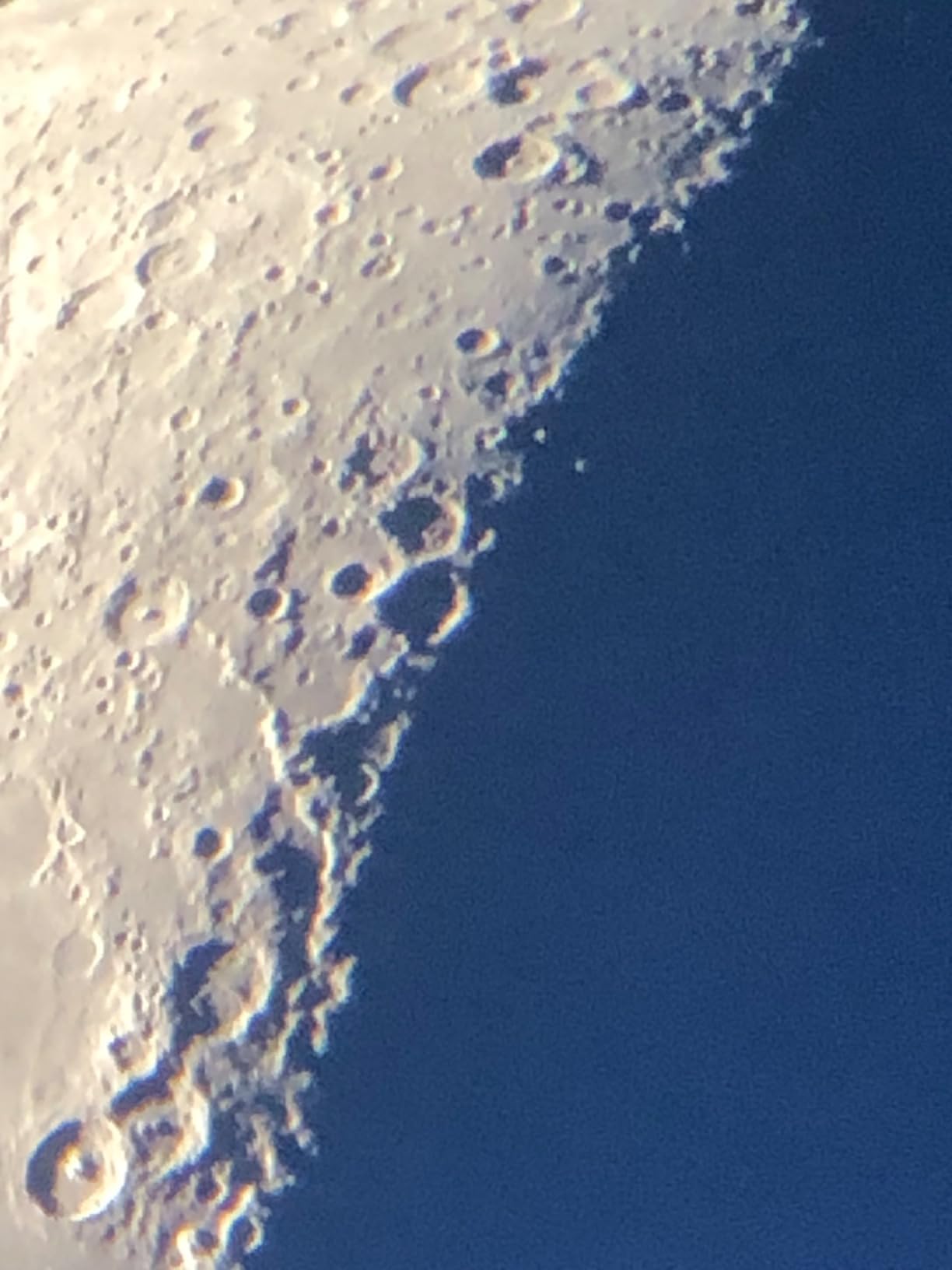 Celestron StarSense Explorer 150AZ App-Enabled Telescope - 150mm Tabletop Dobsonian with StarSense App - GoTo Navigation customer photo 2