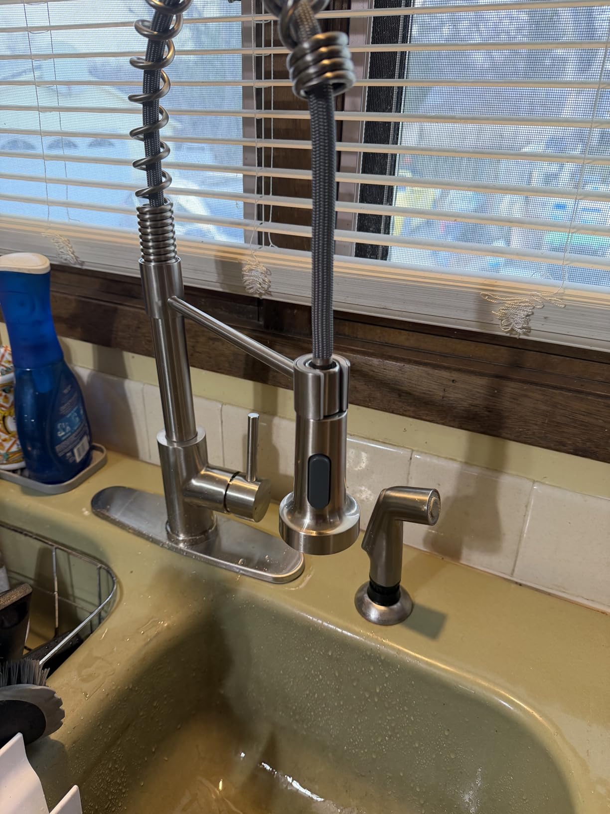 Touchless Kitchen Faucet with Pull Down Sprayer LED Light Single Handle Kitchen Sink Faucet Motion Sensor Smart Hands-Free, Stainless Steel Brushed Nickel 1080SN customer photo 2