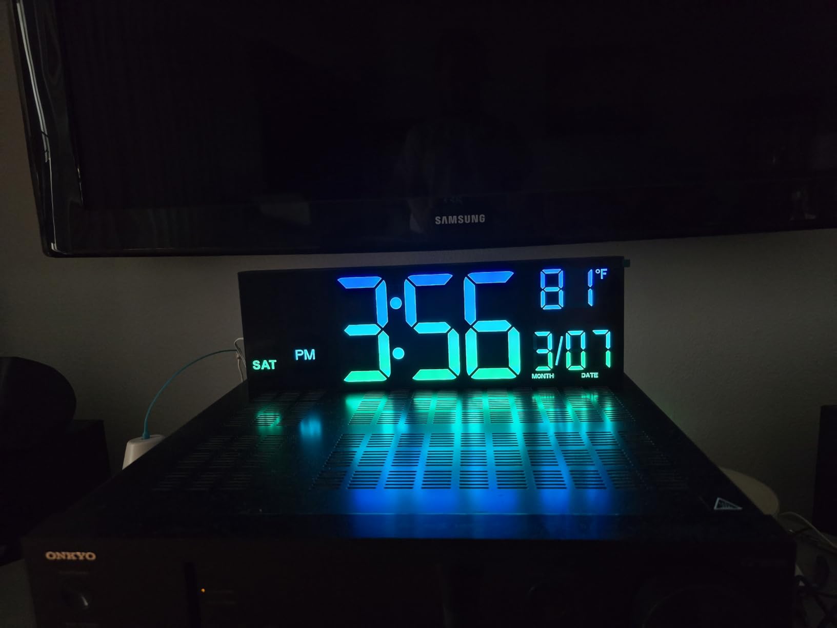 8 Colors Digital Wall Clock, 16.2