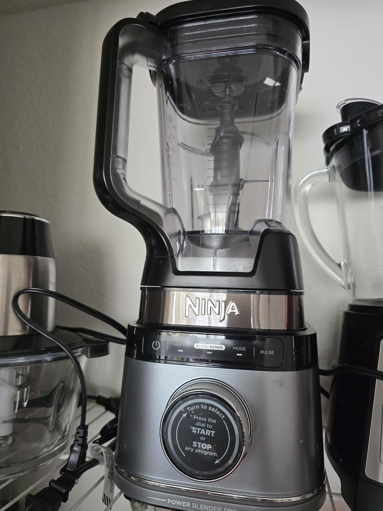 Ninja Blender | Best for Smoothies, Frozen Drinks, Shakes, Veggie Chopper & More | 72 oz. Full Size Pitcher | Blender for Kitchens | 1800 Watt | Black | TB201 customer photo 2