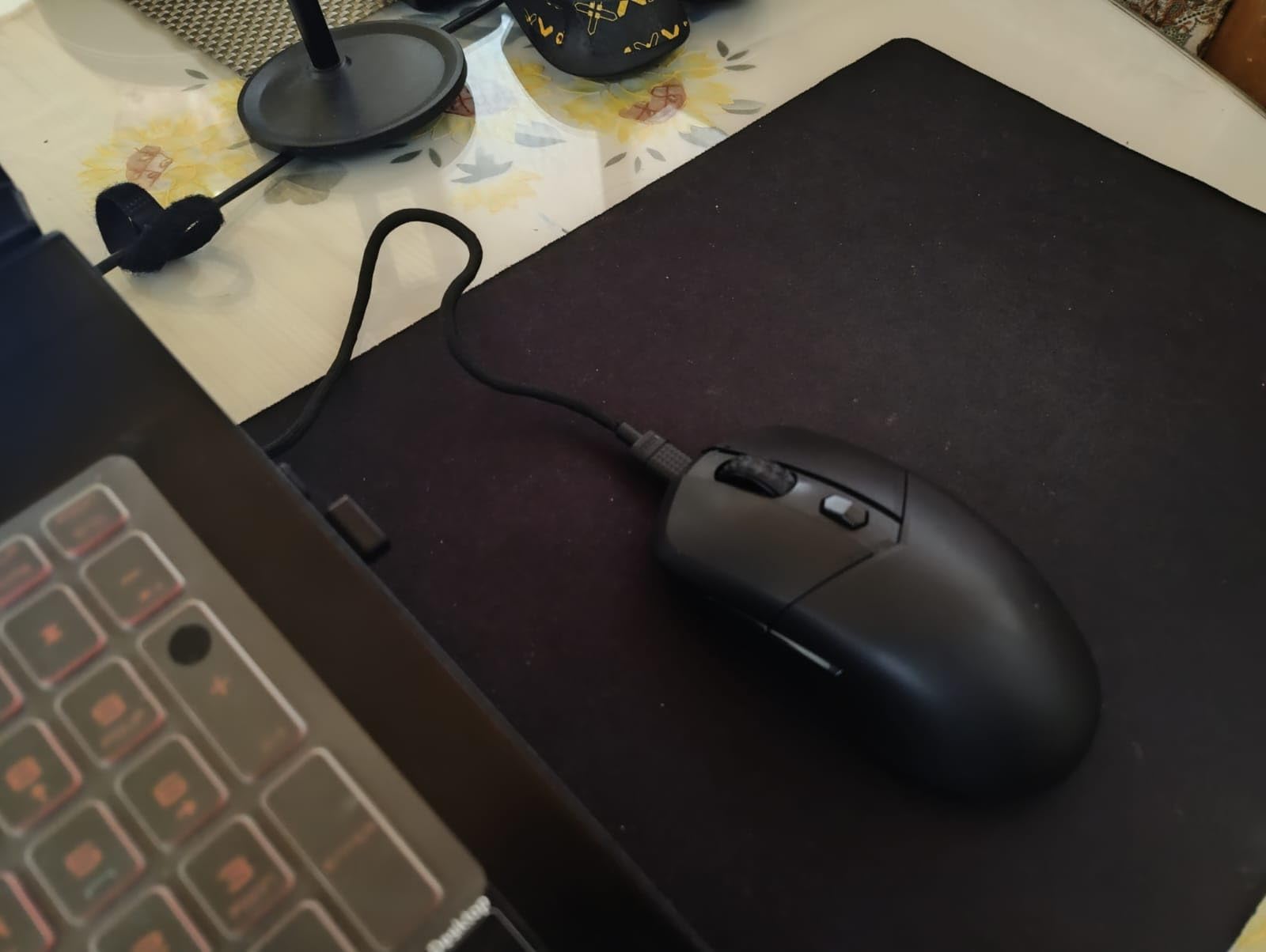 MSI Versa 300 Elite Wireless Gaming Mouse - 26000 DPI Optical Sensor, 1000 Hz Polling Rate, Symmetrical, 60M+ Click OMRON Switches, 6 Buttons, 200-Hour Battery customer photo 2