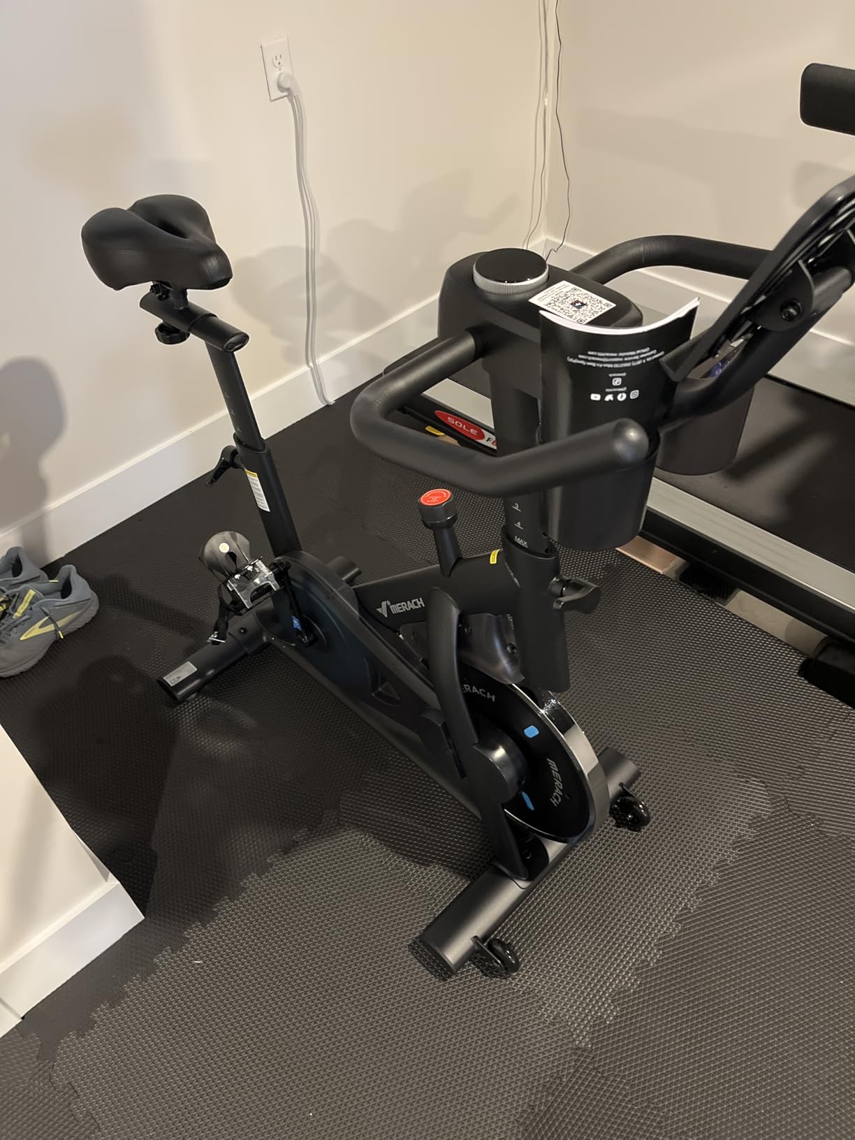MERACH Exercise Bike, Brake Pad Stationary Bike with Exclusive App, Low Noise Indoor Cycling Bike with 300lbs Weight Capacity customer photo 2