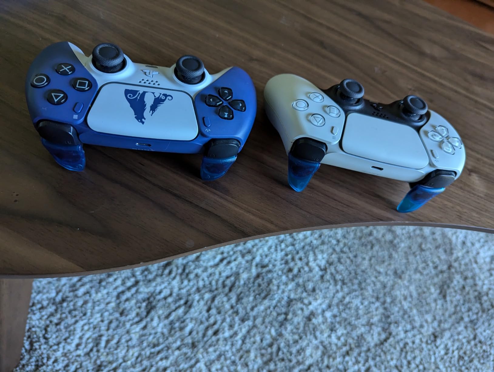 PlayVital Blade 2 Pairs Shoulder Buttons Extension Triggers for ps5 Controller, Game Improvement Adjusters for PS Portal Remote Player, Bumper Trigger Extenders for ps5 Edge - Graphite Carbon Fiber customer photo 1
