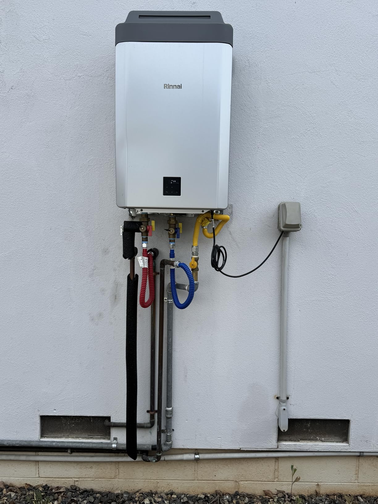 Rinnai RX199iN Condensing Smart Sense Natural Gas or Propane Tankless Water Heater, Indoor or Outdoor, Up to 11.1 GPM, 199,000 BTU customer photo 2