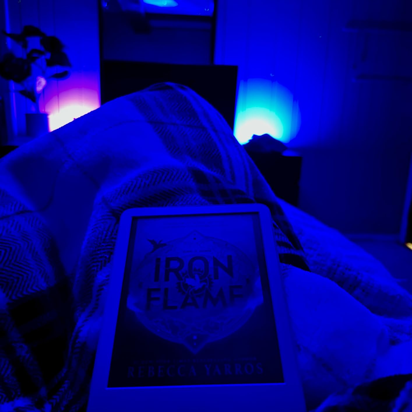 Amazon Kindle 16 GB (newest model) - Lightest and most compact Kindle, now with faster page turns, and higher contrast ratio, for an enhanced reading experience - Black customer photo 2