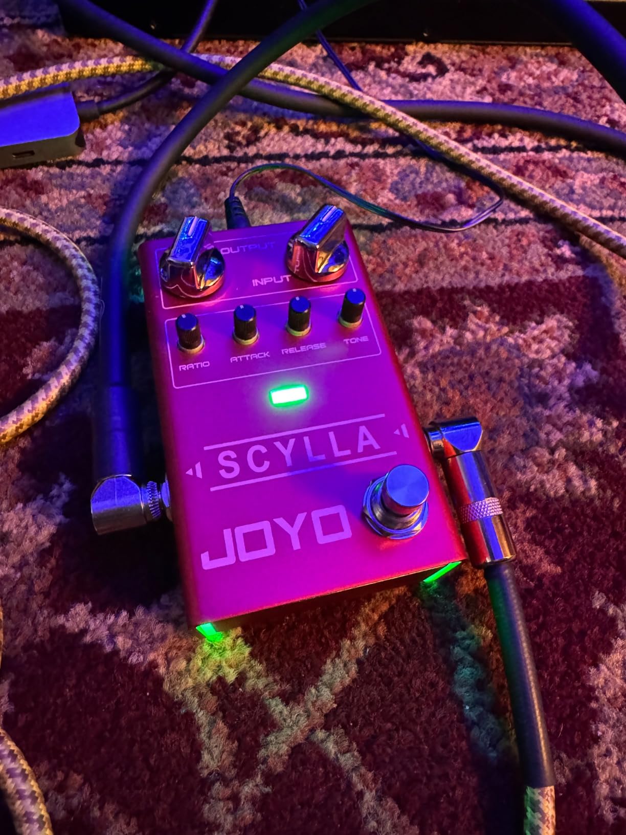 JOYO Bass Preamp & DI Guitar Pedal, Blend Control, MID SHIFT/BASS SHIFT EQ, Drive & Presence, XLR DI Out & Cab Sim (TIDAL WAVE R-30) customer photo 2