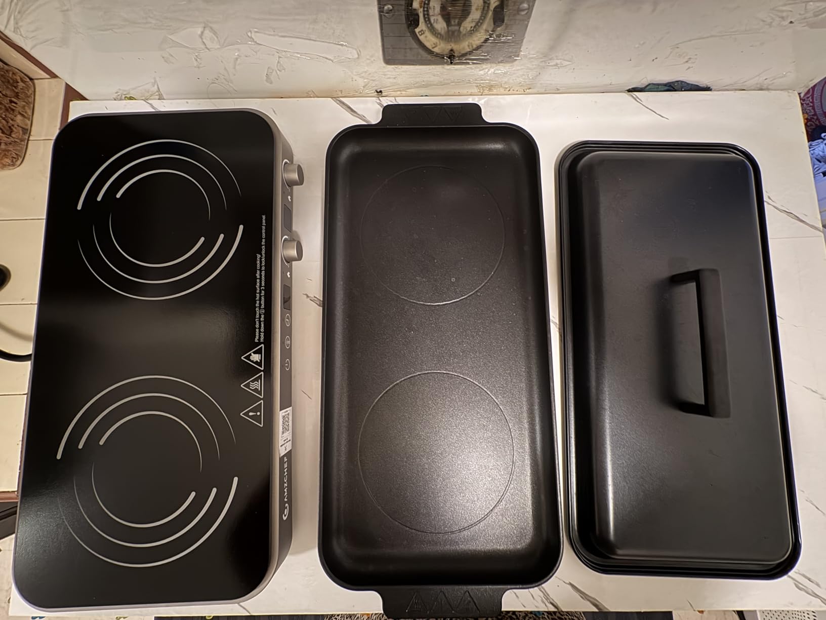 AMZCHEF Double Induction Cooktop with Removable Griddle Pan Non-stick, 1800W 2 burner Portable Induction Stove With Sensor Touch 9 Power Levels customer photo 2