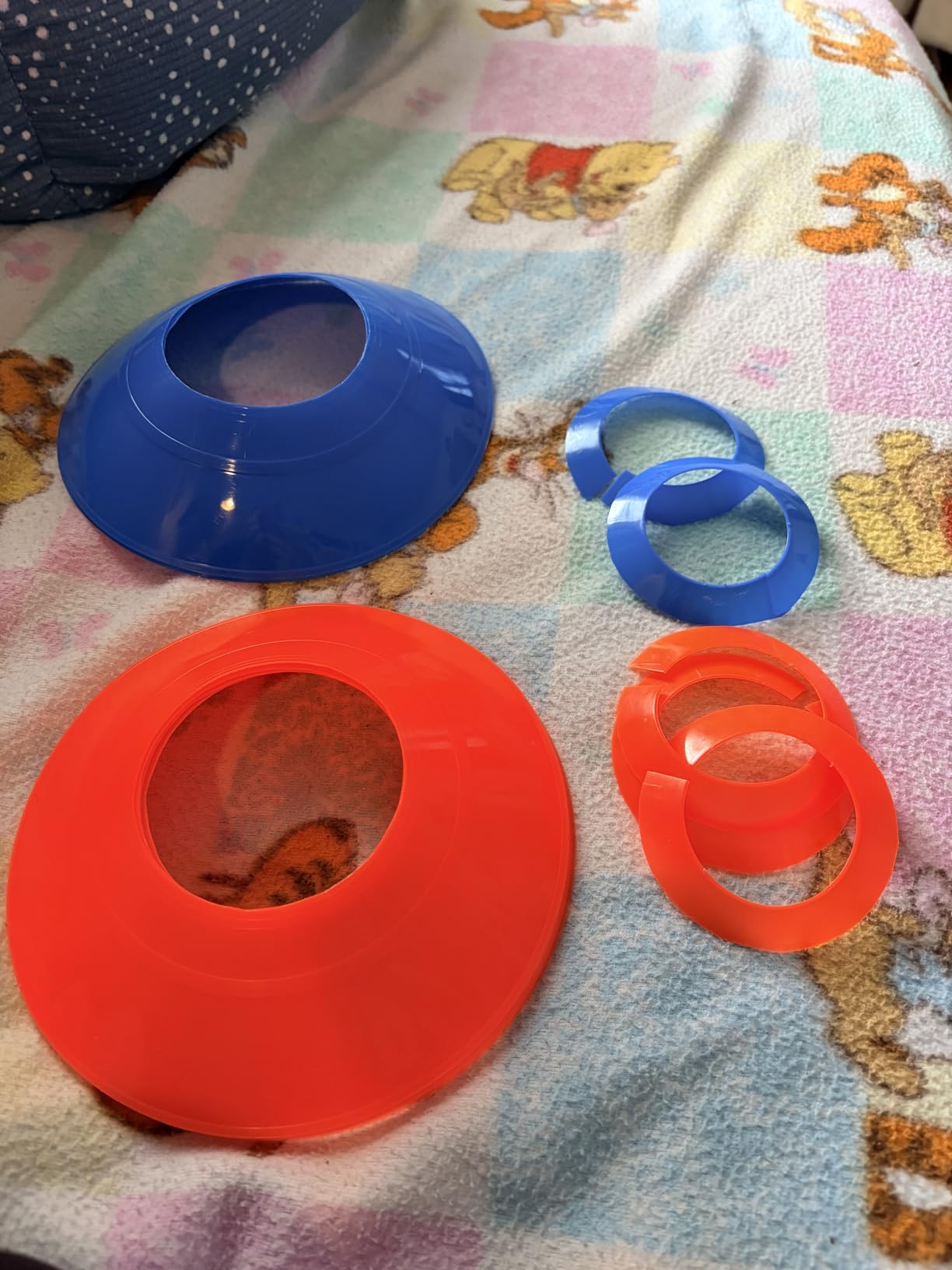 25/50/100pcs Disc Cones, Agility Soccer Cones with Carry Bag and Holder, 5 Color | for Sports Training, Football, Soccer, Basketball, Coaching, Practice Equipment customer photo 1