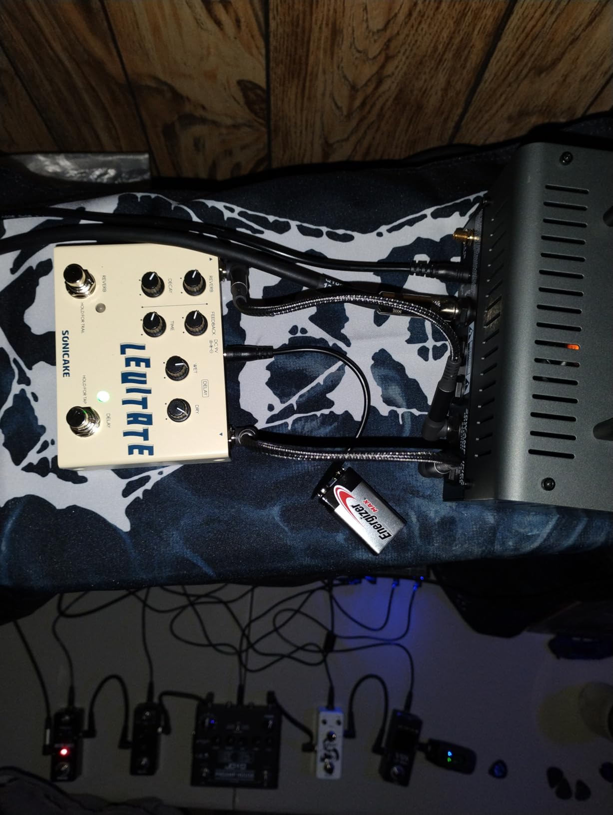 SONICAKE Bass Pedal with Overdrive Analog Preamp Compression, 3-Band EQ, XLR Output - B Factory customer photo 1