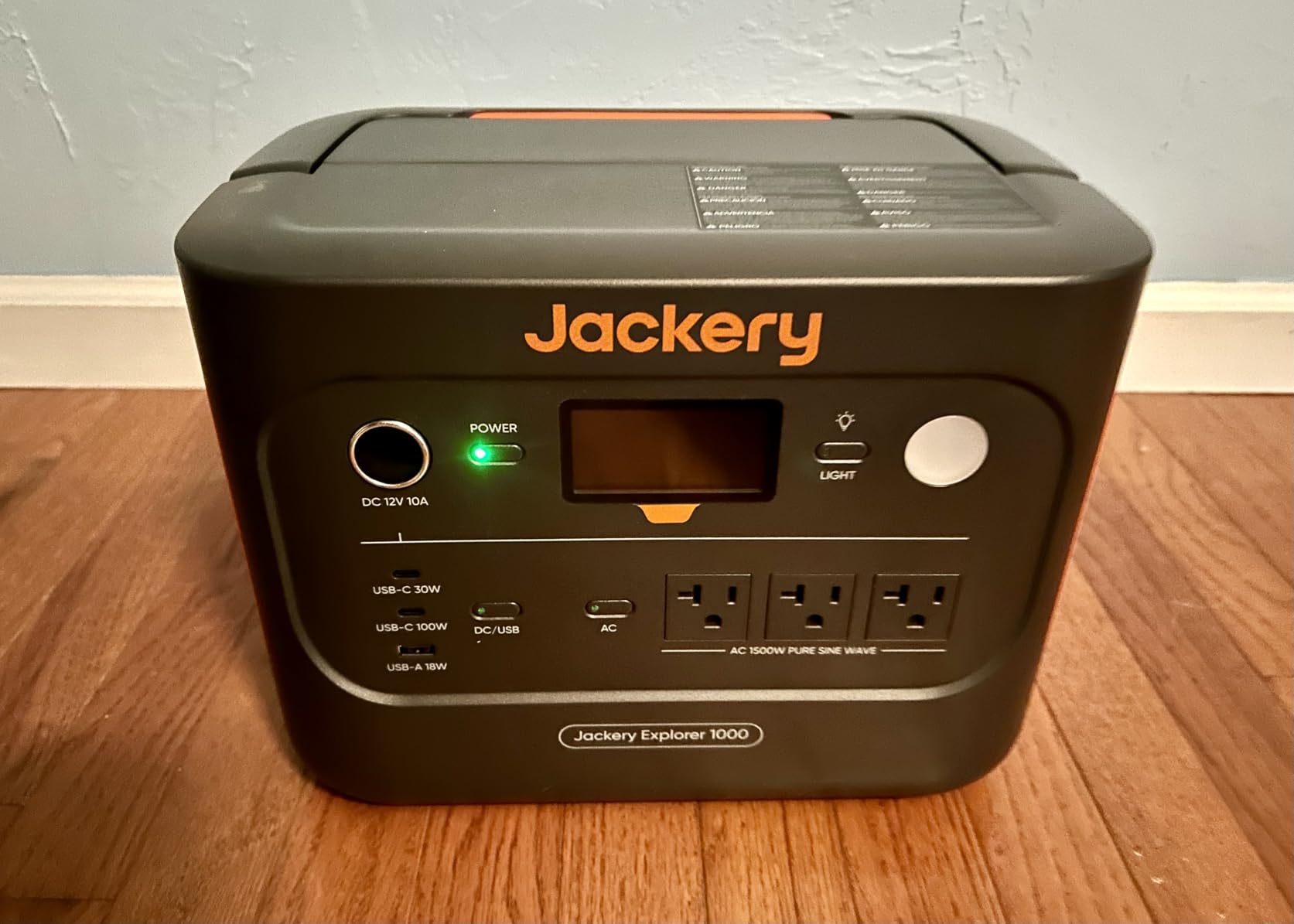 Jackery Solar Generator 1000 v2 with 200W Solar Panel, 1070Wh Portable Power Station LiFePO4 Battery, 1500W AC/100W USB-C Output, 1Hr Fast Charge for Outdoor, Off-Grid Living, RV, Emergency customer photo 2