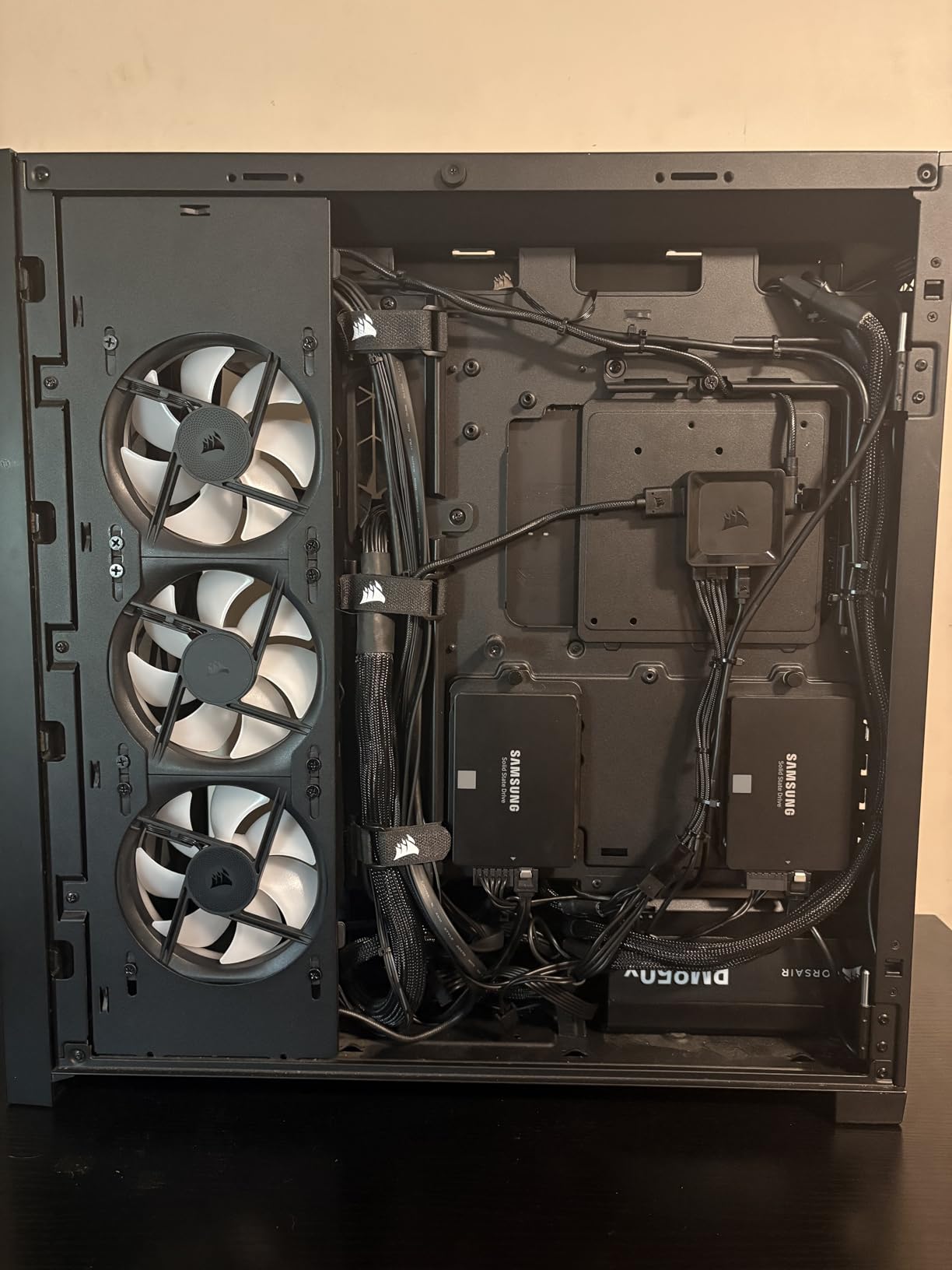 iCUE Link LX140 RGB 140mm PWM Fan Single Pack - Dual Light Loops - Requires iCUE Link System Hub (Sold Separately) - CORSAIR AirGuide Technology - Black customer photo 2