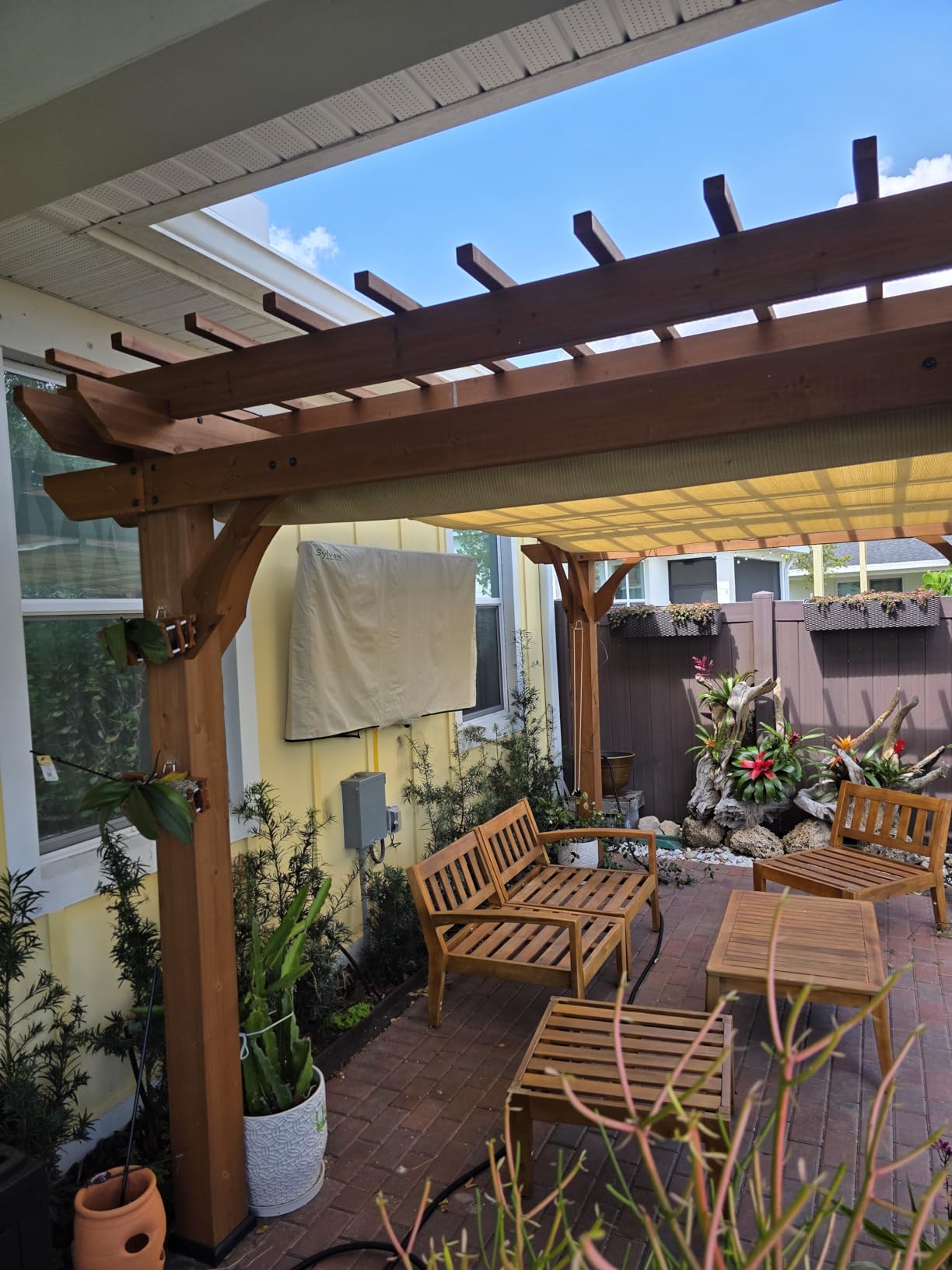 SYLVOX Outdoor TV, 55 inch Smart TV Waterproof Outdoor TVs, 4K Weatherproof Television for Outside, Support Google Assistant, Chromecast, 1000 nit Brightness Partial Sun (Deck Pro 2.0/2024) customer photo 2