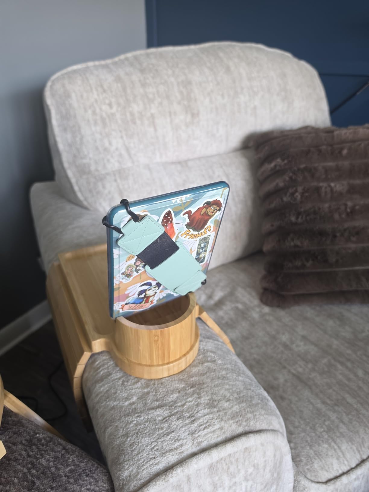 Couch Cup Holder Tray - 3 in 1 Couch Arm Table with 360° Rotating Phone Holder, Foldable Sofa Arm Tray for Drink Table, Snacks Table,Hold Cellphone Remote or Books customer photo 2
