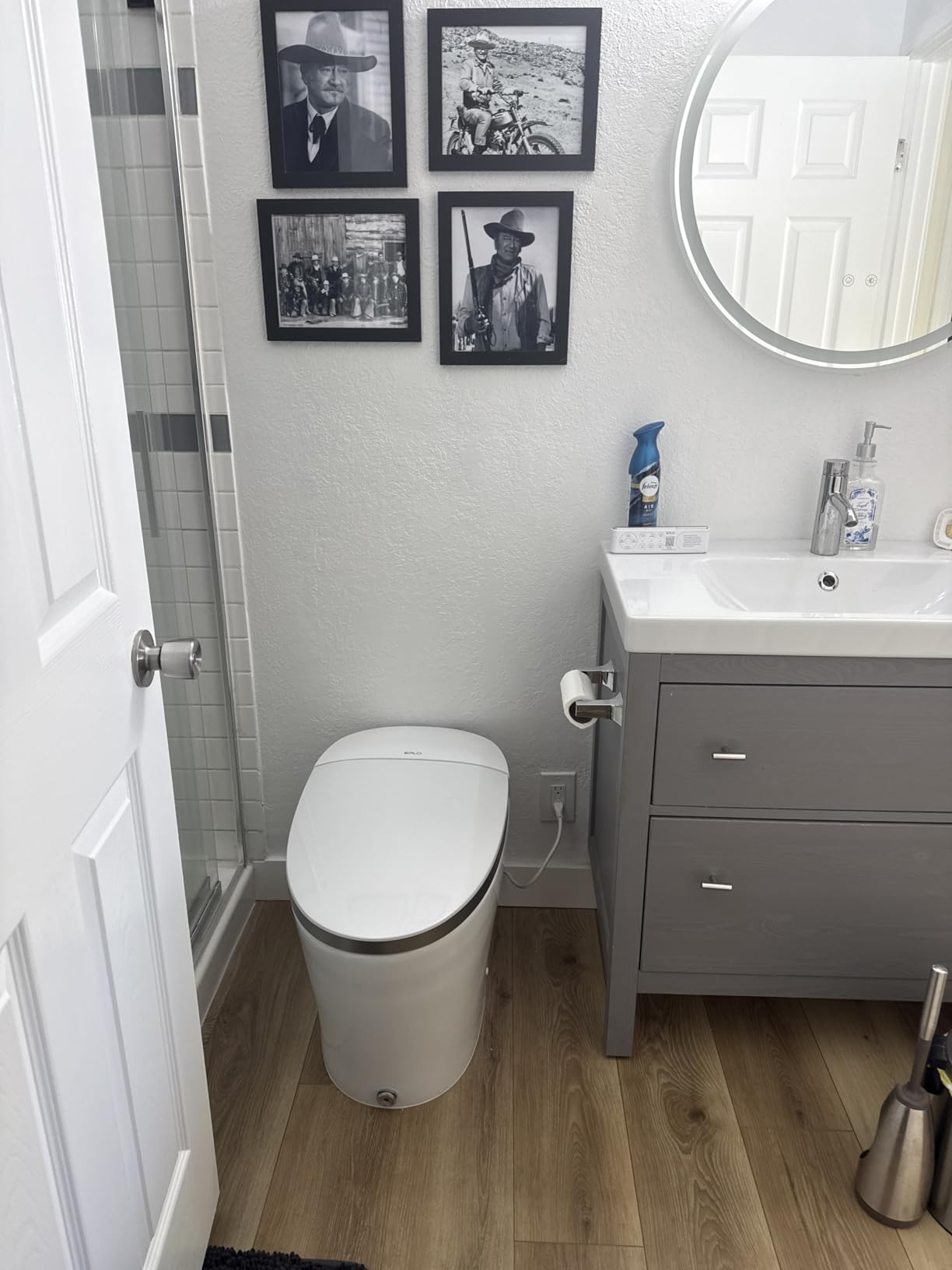Smart Toilet with Bidet Built In, Luxury Bidet with Heated Seat ADA Comfort Height & Foam Dispenser, Elongated Japanese Toilet with Automatic Flush, Dryer, Night Light, TEMP Display - iX7 MT customer photo 1