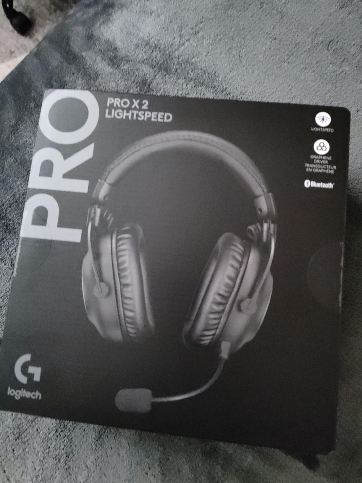 Logitech G Pro X 2 Lightspeed Wireless Gaming Headset + G515 TKL Wireless Gaming Keyboard Bundle (Tactile) - White customer photo 2