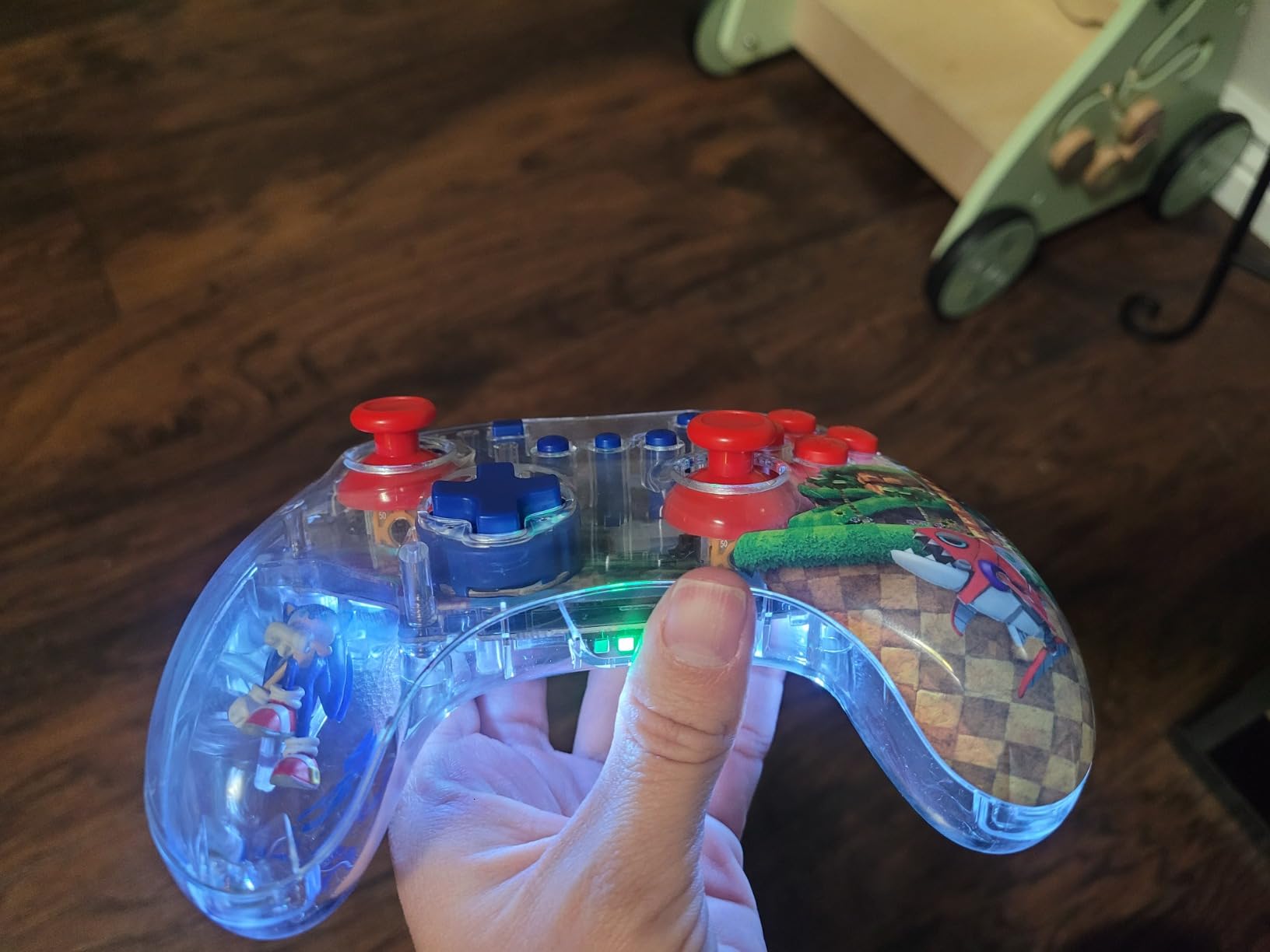 PDP REALMz Wireless Nintendo Switch Pro Controller, Customizable LED, 40 Hour Rechargeable Battery Power,Officially Licensed by Nintendo: Minecraft Steve -Forest Biome customer photo 2