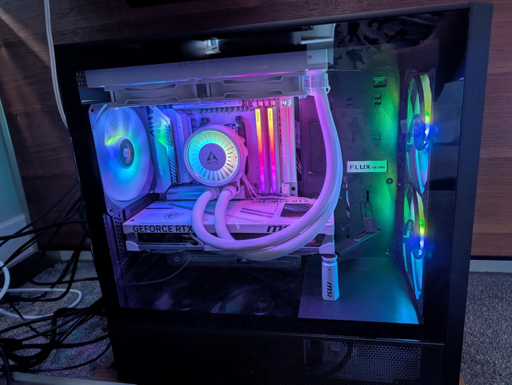 Antec Flux Wood, 5 x PWM Fans Included, High-Airflow Front Panel with Walnut Wood, Type-C, 420mm Radiator & Back Connect Motherboard Support, Up to 9 Fans Simultaneously, Mid-Tower E-ATX PC Case customer photo 1