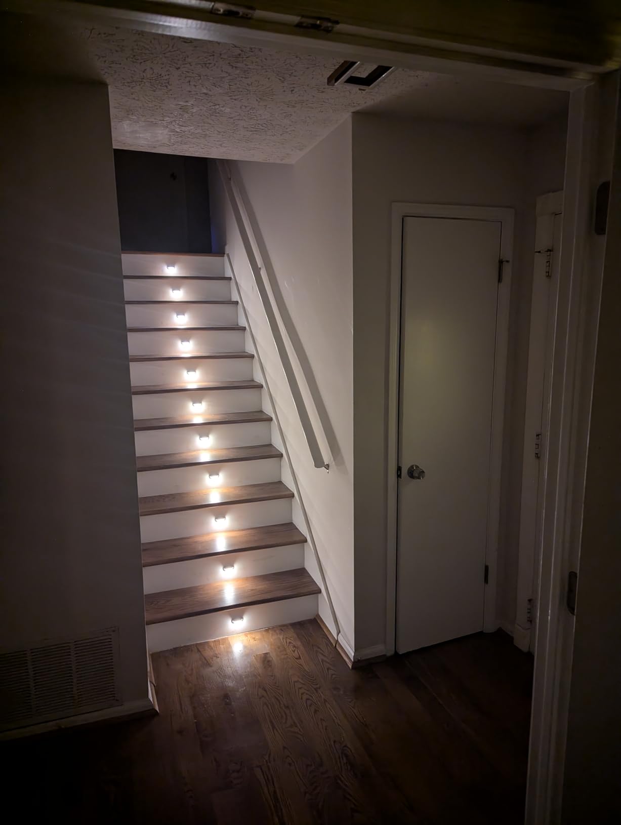 Motion-Triggered LED Stair Lighting Kit SSL-0516-B, Dimmable Delay Lights Off Day/Night Function Suilt for Indoor Stair Lights (Warm White 3000K, 16 Stairs) customer photo 1