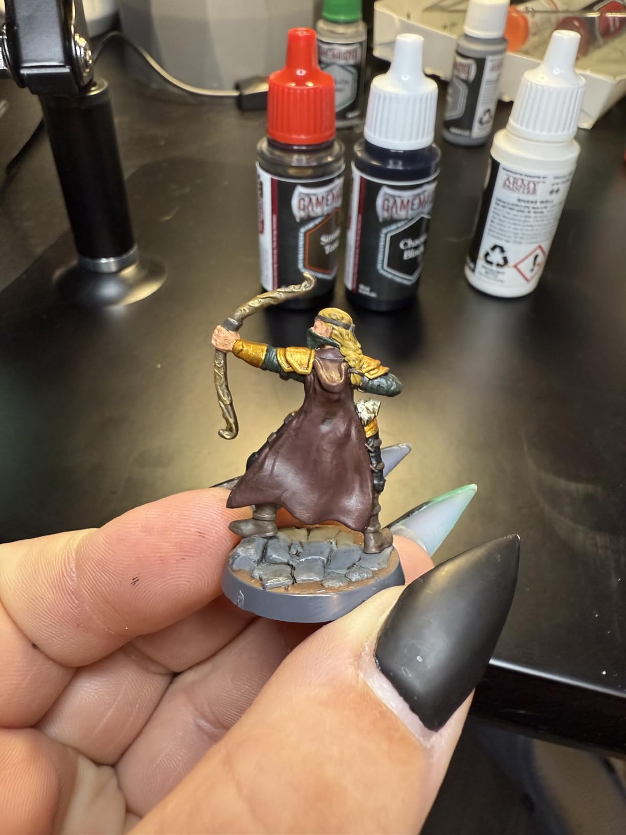 The Army Painter GameMaster: Adventure Starter Role-playing Paint Set, 15 x 18ml Warpaints Fanatic Acrylic paints, incl. a Brush-On Primer, 5 FREE Miniatures & 1 Brush customer photo 2