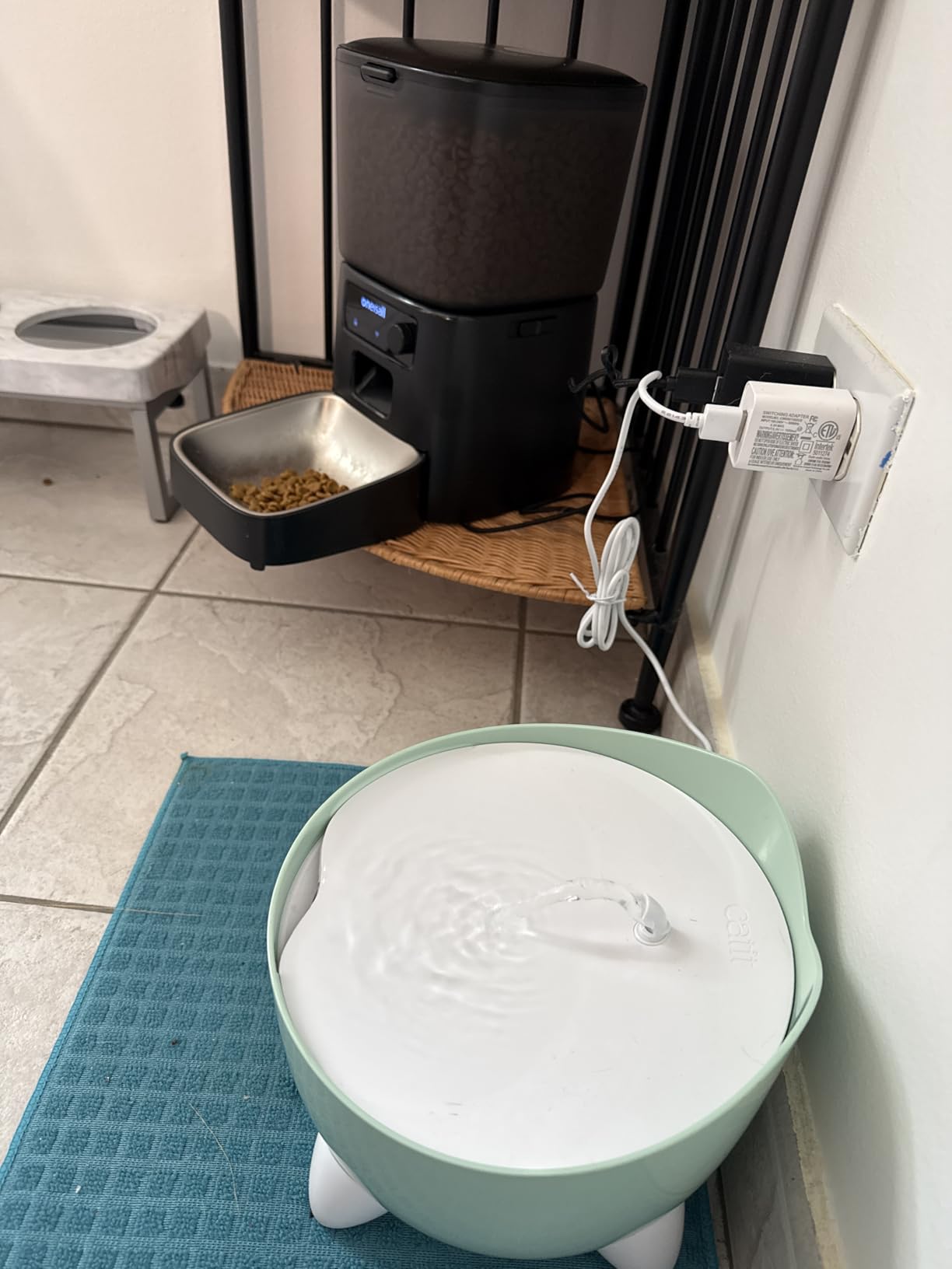 oneisall Automatic Cat Feeder, WiFi Cat Food Dispenser with App Control, Auto Cats Feeder Automatic for Dry Food, Smart Pet Food Dispenser with Portion Control for Small Pets Indoor customer photo 1