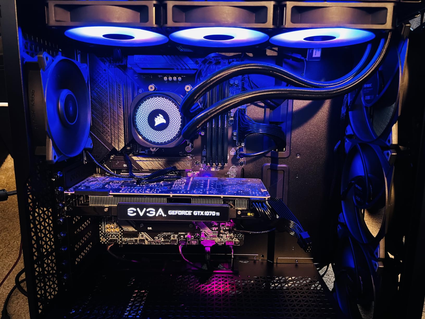 CORSAIR Nautilus 360 RS ARGB Liquid CPU Cooler - 360mm AIO - Low-Noise - Direct Motherboard Connection - Daisy-Chain - Intel LGA 1851/1700, AMD AM5/AM4 - 3X RS120 ARGB Fans - Black customer photo 2