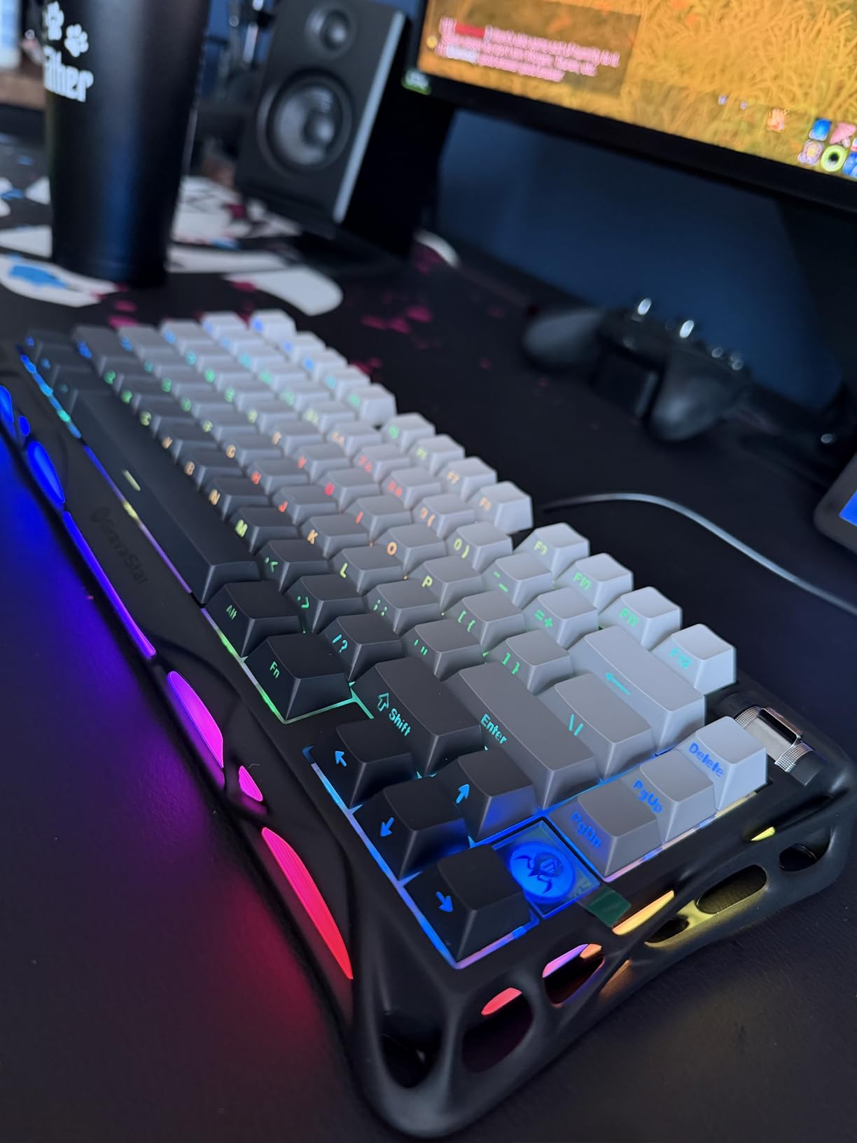 GravaStar Mercury K1 75% Wireless Mechanical Gaming Keyboard, Aluminum Alloy, Gasket Compact Custom Keyboard Hot-Swap Socket, Linear Switches, RGB Backlit - Gradient Black customer photo 2