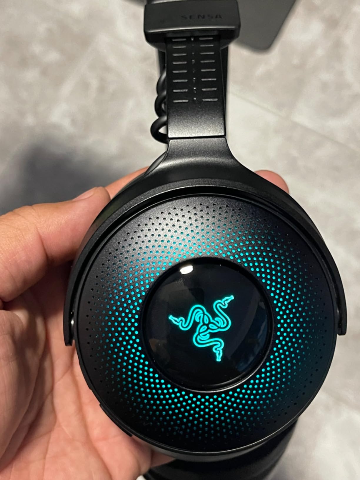 Razer Kraken V4 Pro Wireless Gaming Headset: OLED Control Hub - HD Haptics - 2.4GHz Wireless - Bluetooth - USB - 3.5 mm - Super Wideband Mic - For PC, Mac, PS5, Nintendo Switch, Steam Deck, Smartphone customer photo 1