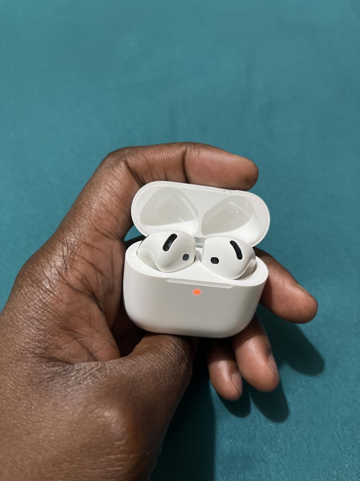 Apple AirPods 4 Wireless Earbuds, Bluetooth Headphones, Personalized Spatial Audio, Sweat and Water Resistant, USB-C Charging Case, H2 Chip, Up to 30 Hours of Battery Life, Effortless Setup for iPhone customer photo 2