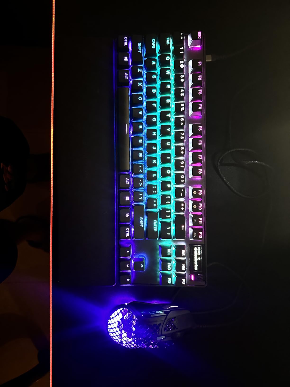 SteelSeries Apex Pro TKL Gen 3 OmniPoint 3.0 HyperMagnetic Switches - Adjustable Actuation - Rapid Trigger - Game-Ready Presets - Protection Mode - Rapid Tap/SOCD - OLED - RGB - PBT Keycaps - USB-C customer photo 1