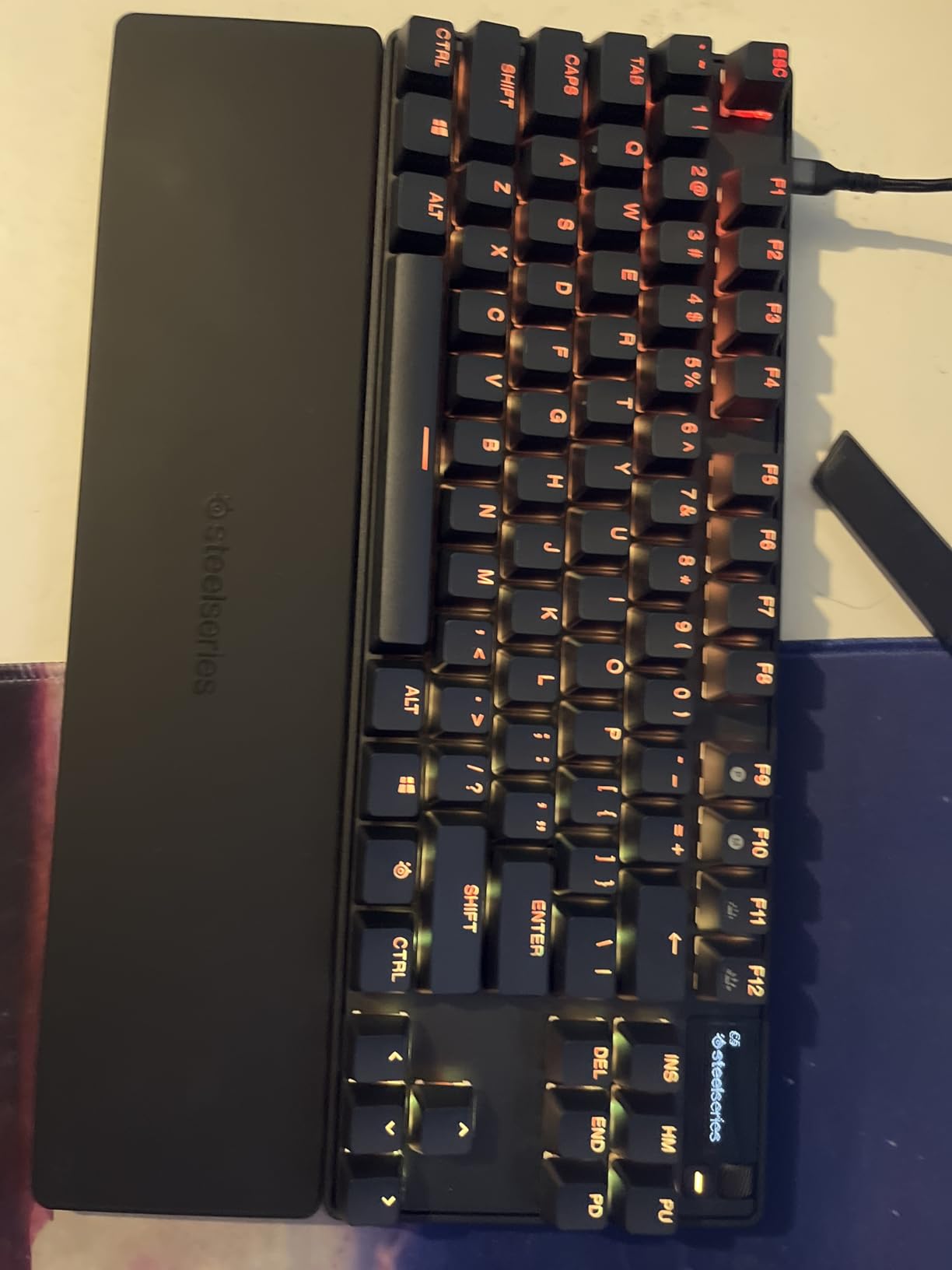 SteelSeries Apex Pro TKL Gen 3 OmniPoint 3.0 HyperMagnetic Switches - Adjustable Actuation - Rapid Trigger - Game-Ready Presets - Protection Mode - Rapid Tap/SOCD - OLED - RGB - PBT Keycaps - USB-C customer photo 2