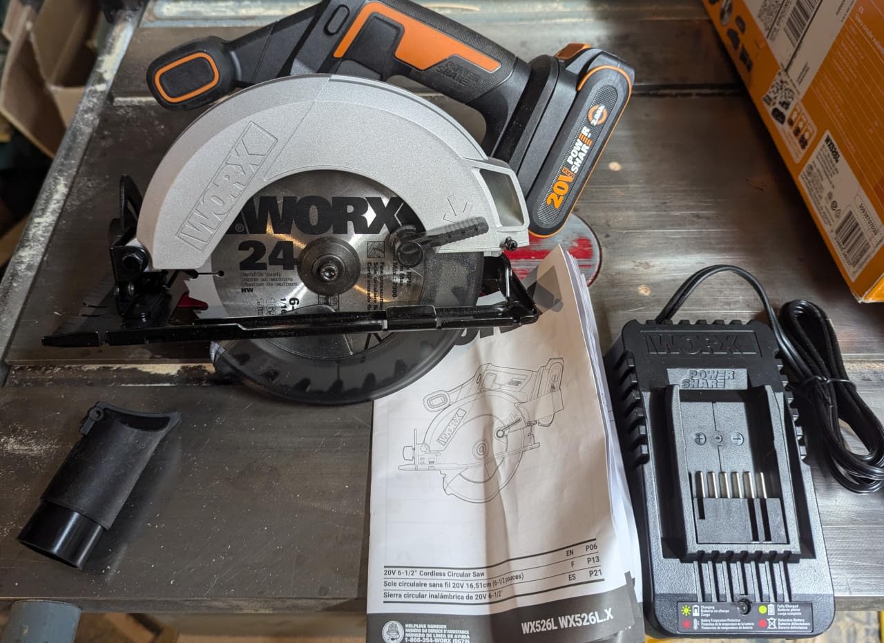 WORX Cordless Circular Saw, 20V 6-1/2-Inch Blade Circular Saw, Powerful and Fast Cutting with up to 4,700 RPM, Compact & Lightweight Design, 20V 2.0 Ah Battery and Charger Included customer photo 1