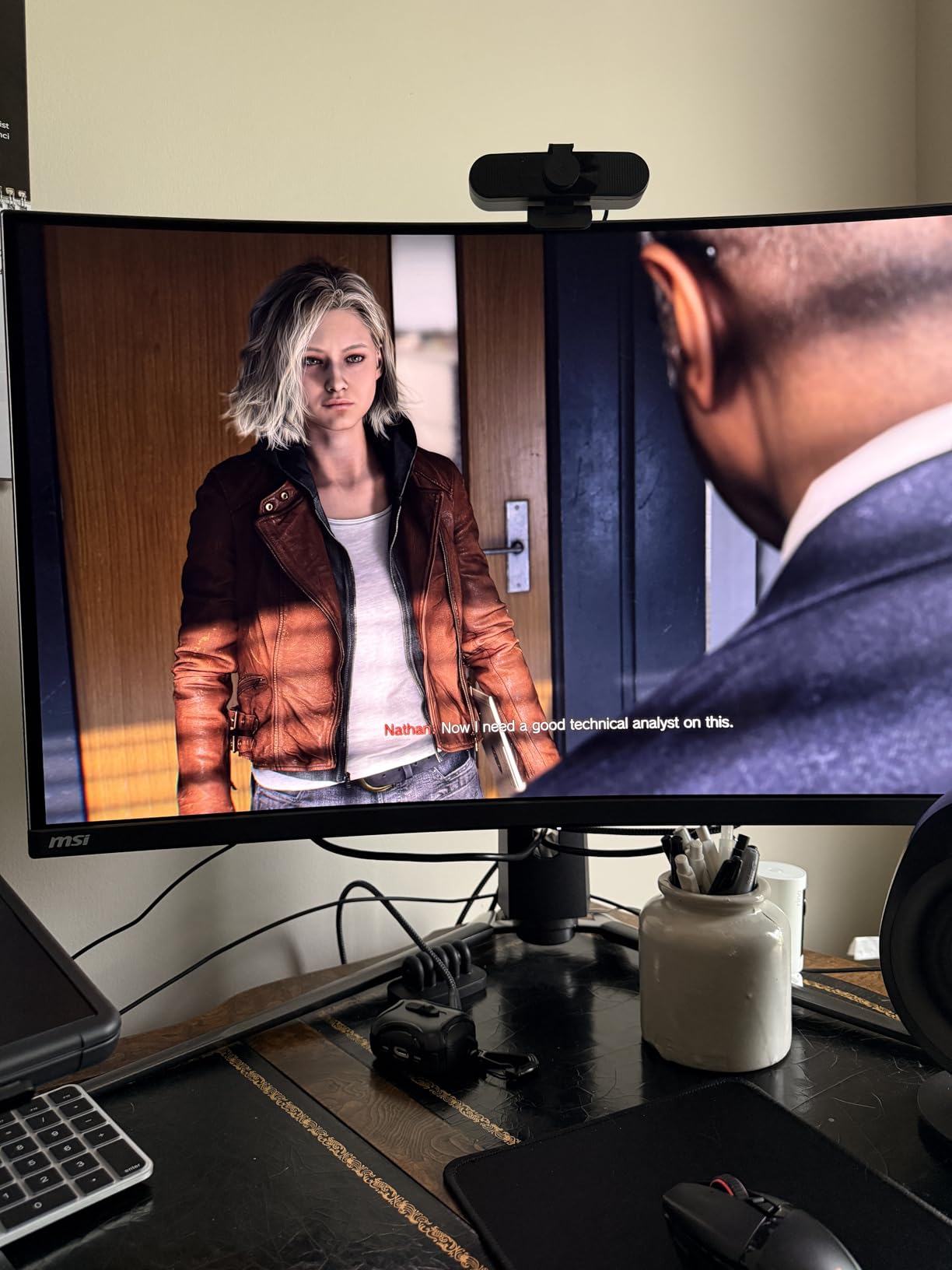 msi MPG 321CURX QD-OLED 32-inch 3840 x 2160 (UHD) Computer Monitor, 240Hz, Adaptive-Sync, HDMI, DP Port, VESA Mountable, Tilt, Speaker, 0.03ms, Black customer photo 1