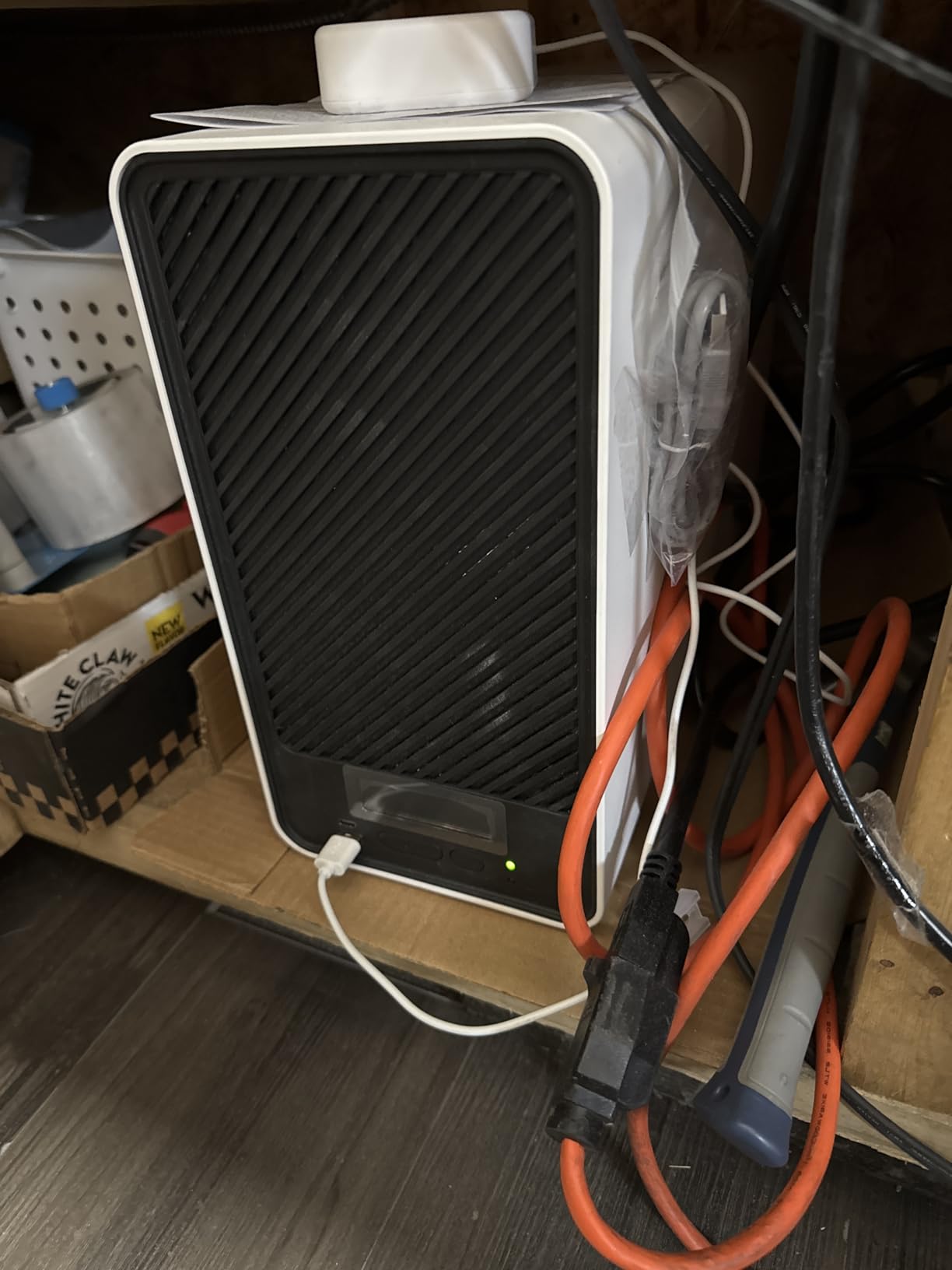 GOLDENMATE 1500VA/1000W Lithium UPS Battery Backup and Surge Protector, Backup Battery Power Supply with LiFePO4 Batteries (296Wh), AVR, Line Interactive Sinewave UPS System, 8 Outlets, LCD Display customer photo 2