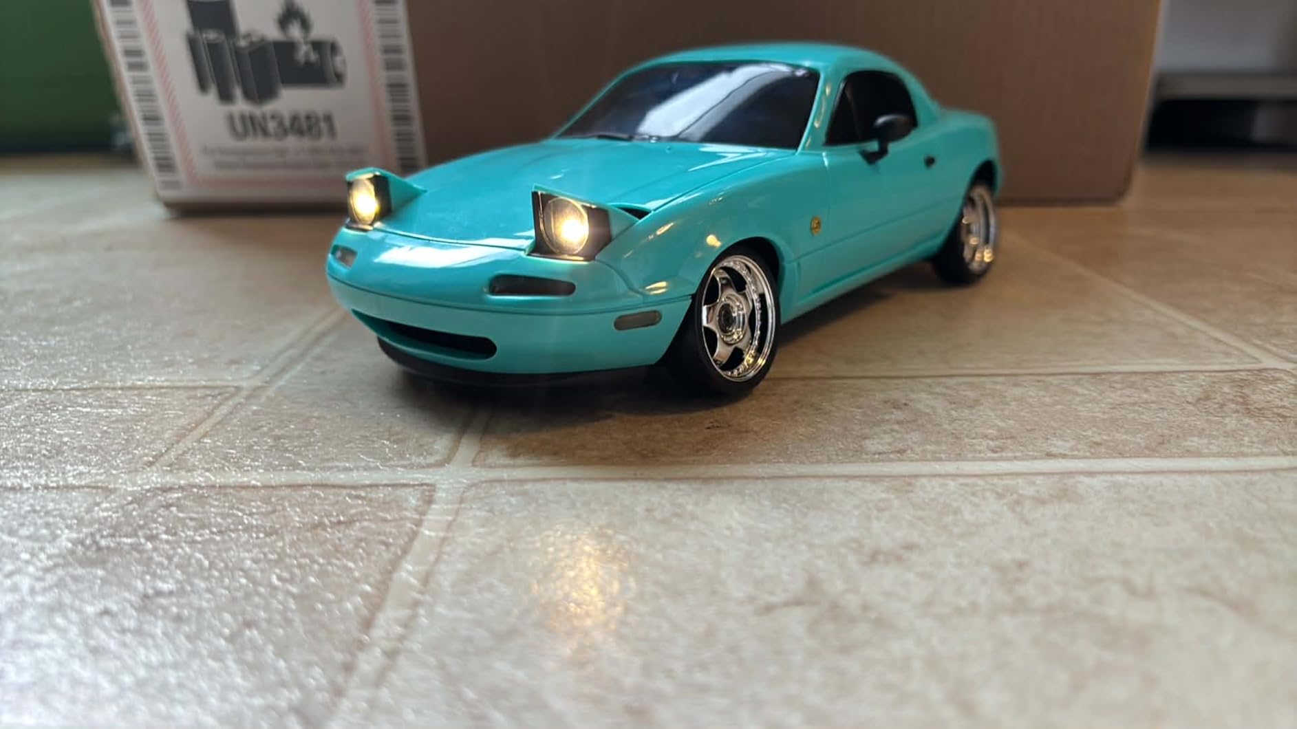 RC Drift Car 1/18 Scale LDRC Drift Car with Gyro Hobby RC Car for Adult RWD Drifting 2.4 GHz Gyroscope Proportional Throttle Steering Metal Drive Shafts Blinking Headlights LD1804 customer photo 2