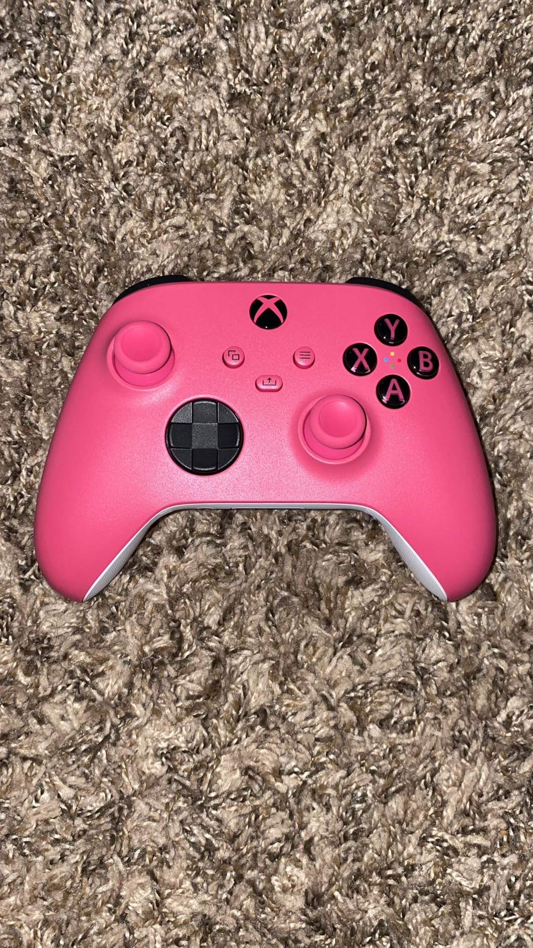 Xbox Wireless Gaming Controller (2025) - Velocity Green - Play on, Windows, Android, iOS, FireTV Sticks, Smart TVs, VR Headsets customer photo 1