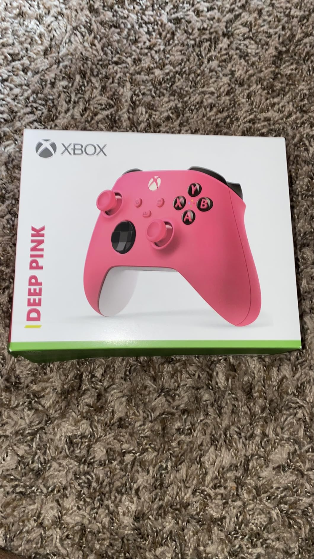 Xbox Wireless Gaming Controller (2025) - Velocity Green - Play on, Windows, Android, iOS, FireTV Sticks, Smart TVs, VR Headsets customer photo 2