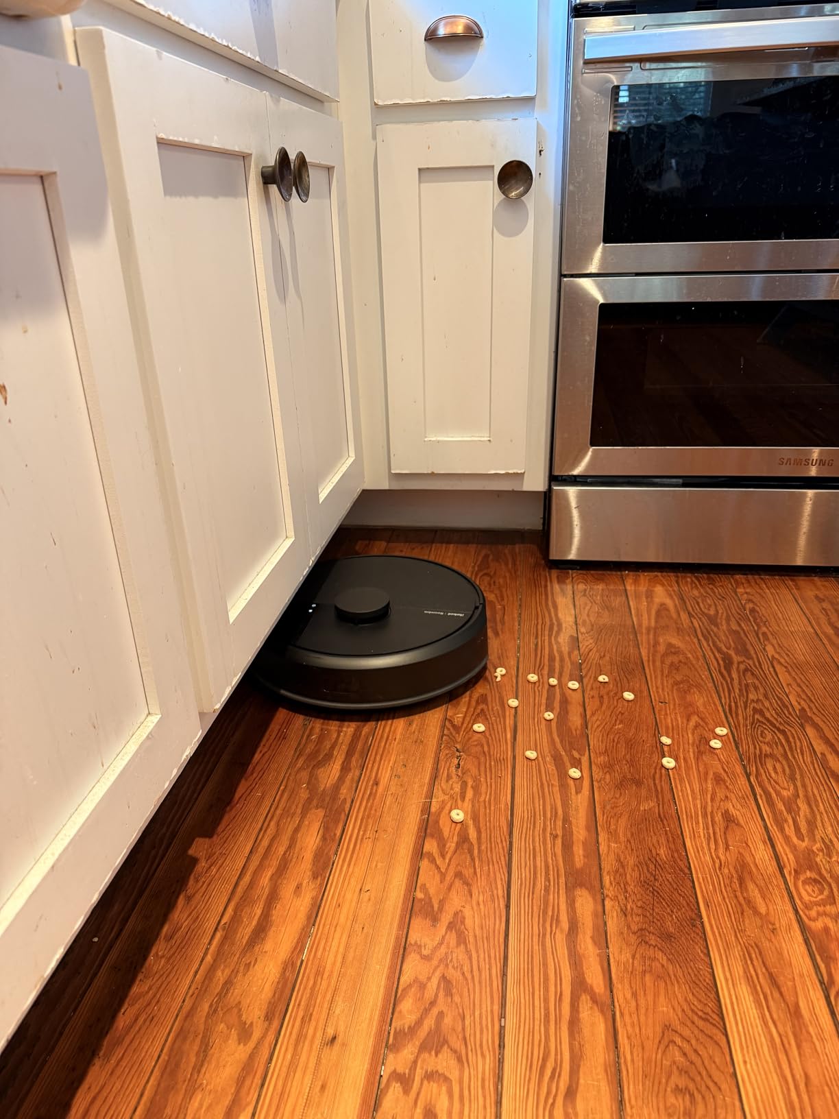 iRobot Roomba 105 Combo Robot Vacuum & Mop - Easy to use, Intense Power-Lifting Suction, LiDAR Navigation, Multiple Cleaning Modes, Avoids Mopping Carpets, Self-Charging customer photo 2