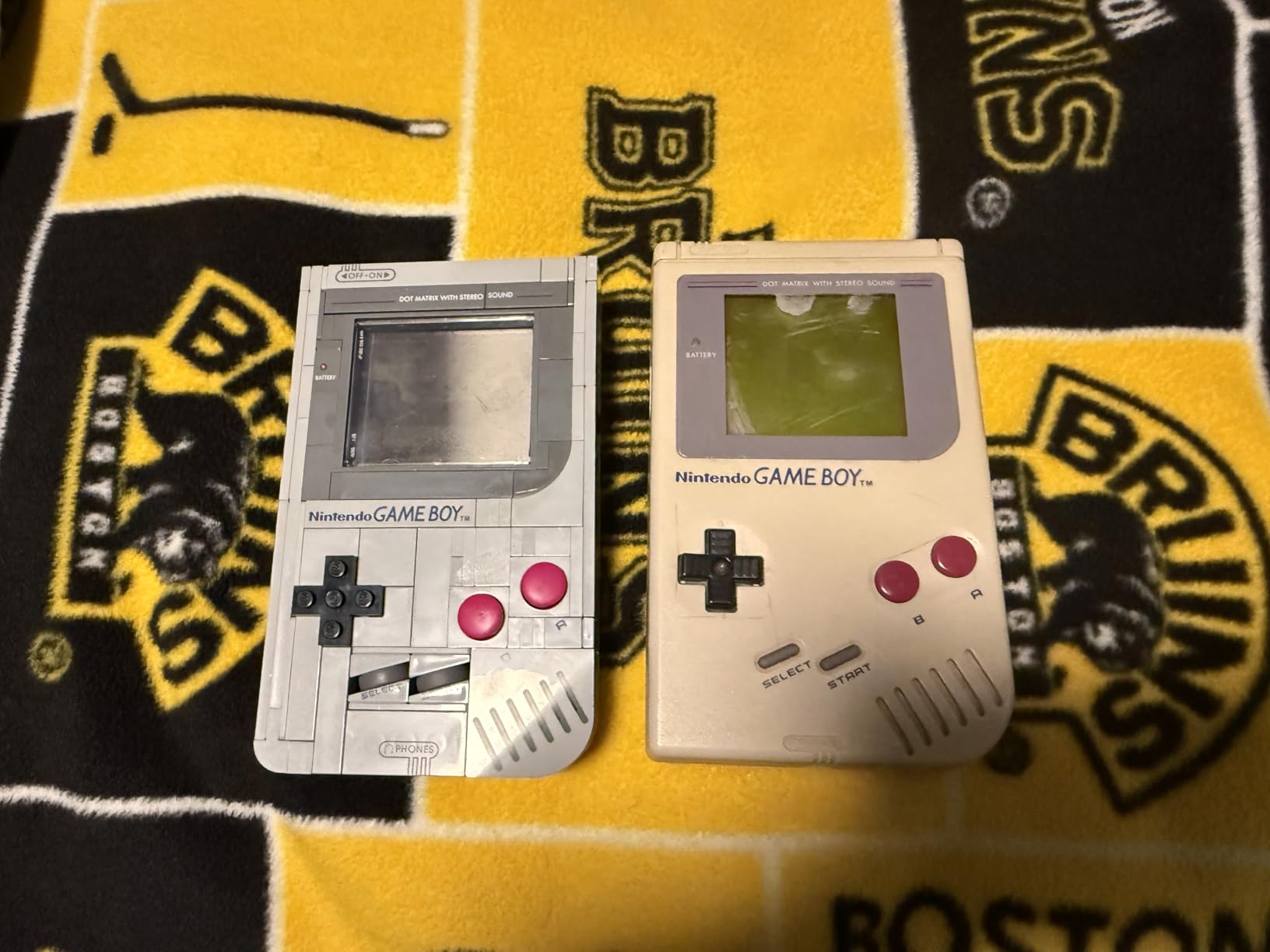 LEGO Super Mario Game Boy - Retro Building Sets for Adults, Ages 18+ - Gifts for Birthdays - Collectible Model with Game Paks and Display Stand - 72046 customer photo 2