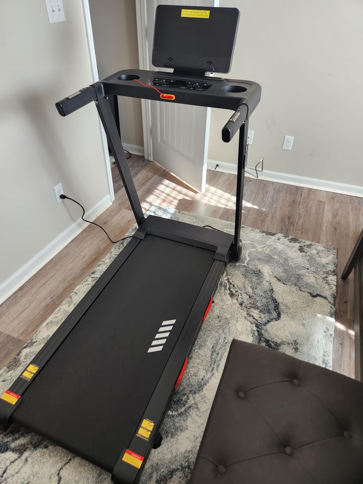 Auto Incline Treadmill, 20% Incline, 3.0HP, 10 MPH Running Machine, 18.5