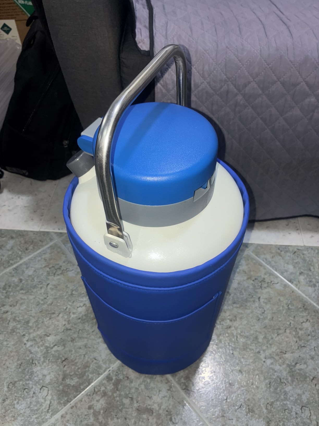 Bonvoisin 20L Liquid Nitrogen Container, LN2 Tank Cryogenic Dewar, Aluminum Alloy Semen Tank with 6 Canisters Carry Bag customer photo 1