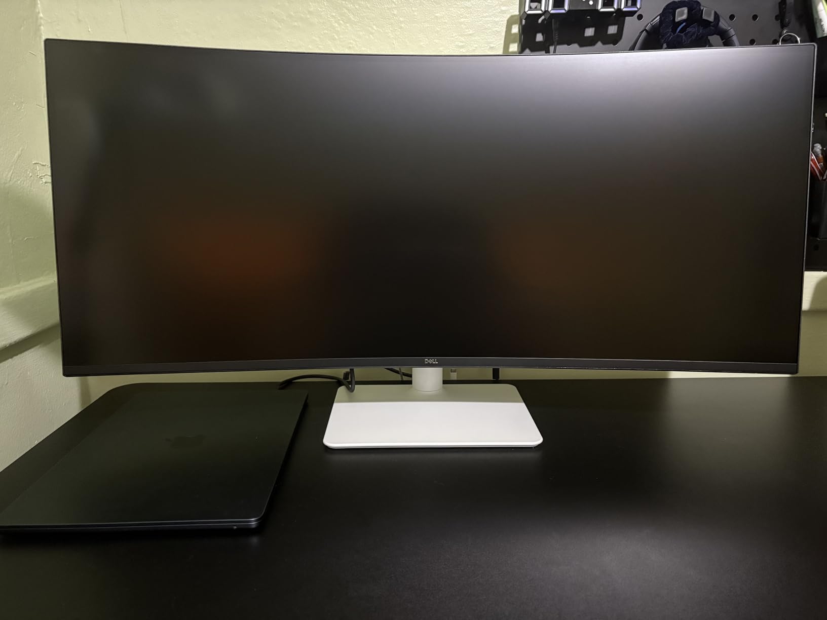 Dell 34 Plus USB-C Curved Monitor - S3425DW - 34-inch (3440 x 1440) up to 120 Hz 21:9 Display, VA Panel, AMD FreeSync Premium, 99% sRGB, 95% DCI-P3, Integrated Speakers, 3000:1 Contrast Ratio customer photo 1