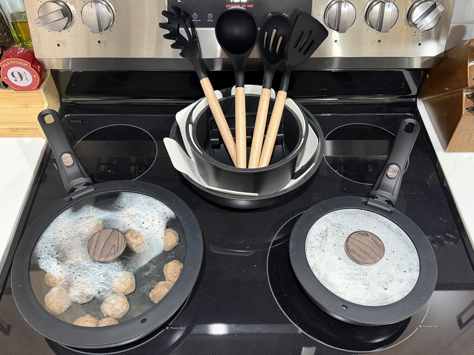Astercook 21 Pcs Pots and Pans Set Non Stick, Ceramic Cookware Set Detachable Handle, RV Kitchen Cooking Set Removable Handles, Oven Safe, Induction Ready, Stackable, Black customer photo 2