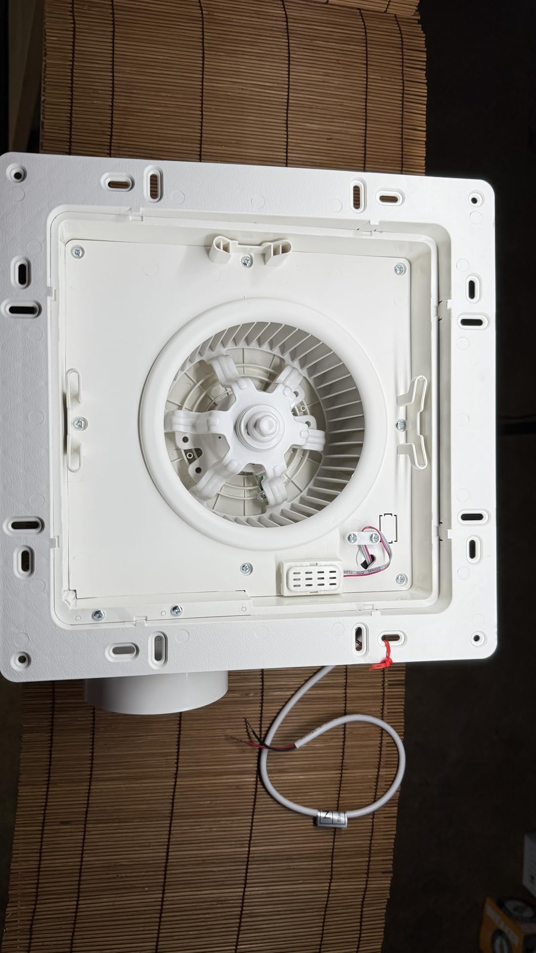 VIVOHOME AutoFlow Bathroom Exhaust Fan with Humidity Sensor (160-110-30CFM) - Energy-Saving EC Motor,10.2-inch Ceiling Retrofit Bath Fan, No Attic Access Needed customer photo 2