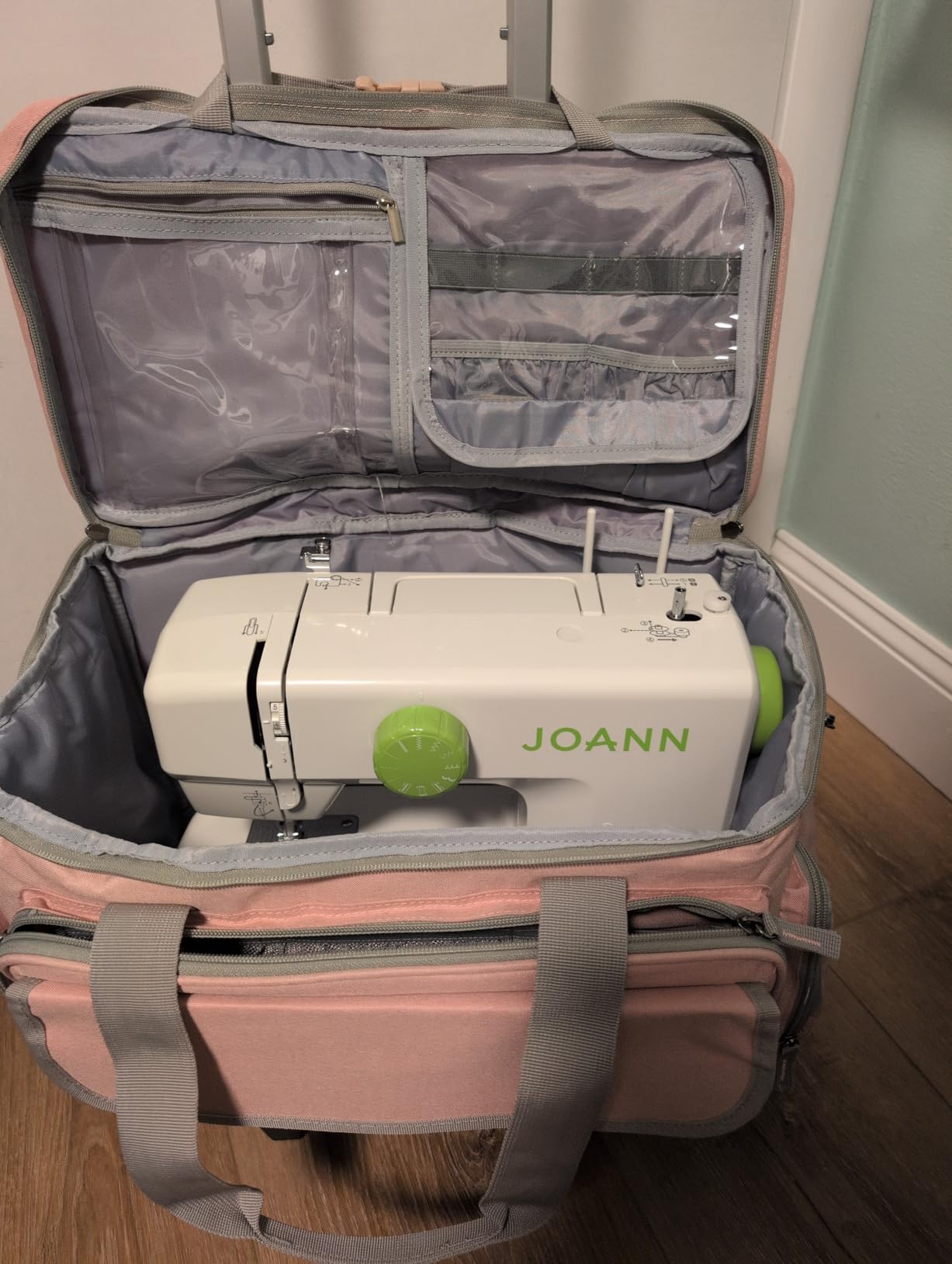 LUXJA Rolling Sewing Machine Case with Multiple Pockets, Sewing Machine Bag with Wheels customer photo 1