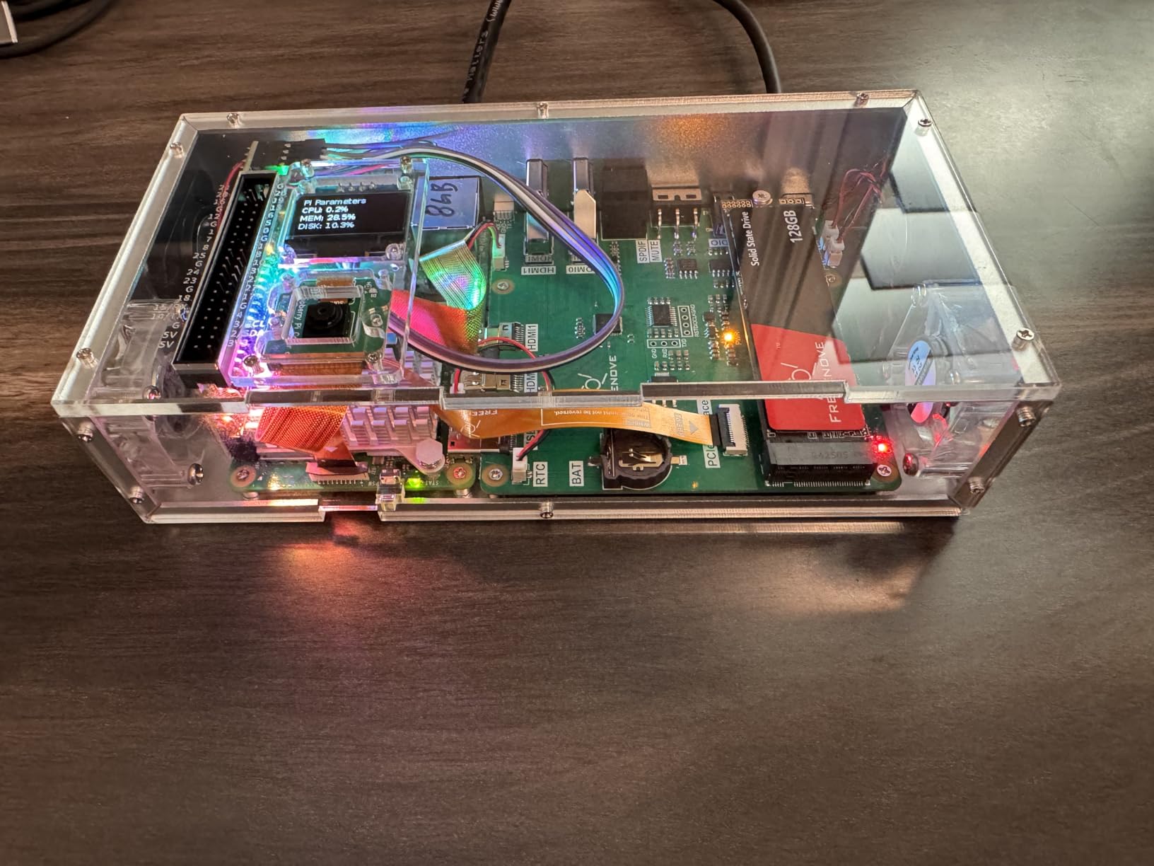 FREENOVE Raspberry Pi 5 Case with Screen (4.3'' Touchscreen), 128GB M.2 NVMe SSD 800 MB/s, 5 MP Camera, OLED Screen, Stereo Speakers, 3.5 mm and Optical Audio (S/PDIF) customer photo 1