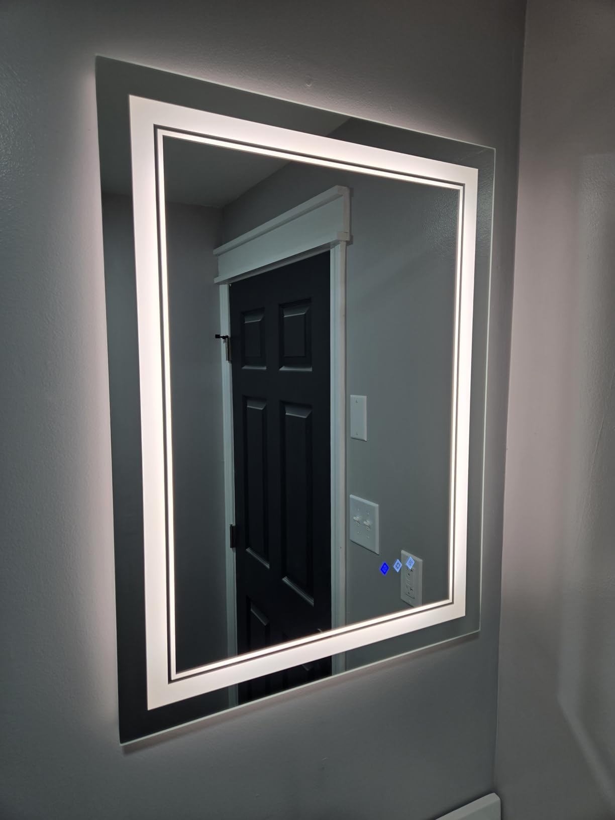 LED Bathroom Mirror, 24x32 Inch Gradient Front and Backlit LED Mirror for Bathroom, 3 Colors Dimmable CRI width=