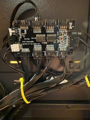 be quiet! Pure Power 13 M 850W Power Supply, 80 Plus® Gold Certification, ATX 3.1 PSU, Support for PCIe 5.1 GPUs, semi-Passive 120mm be quiet! Fan, LLC Technology, Single Rail, for Overclocked GPUs customer photo 2