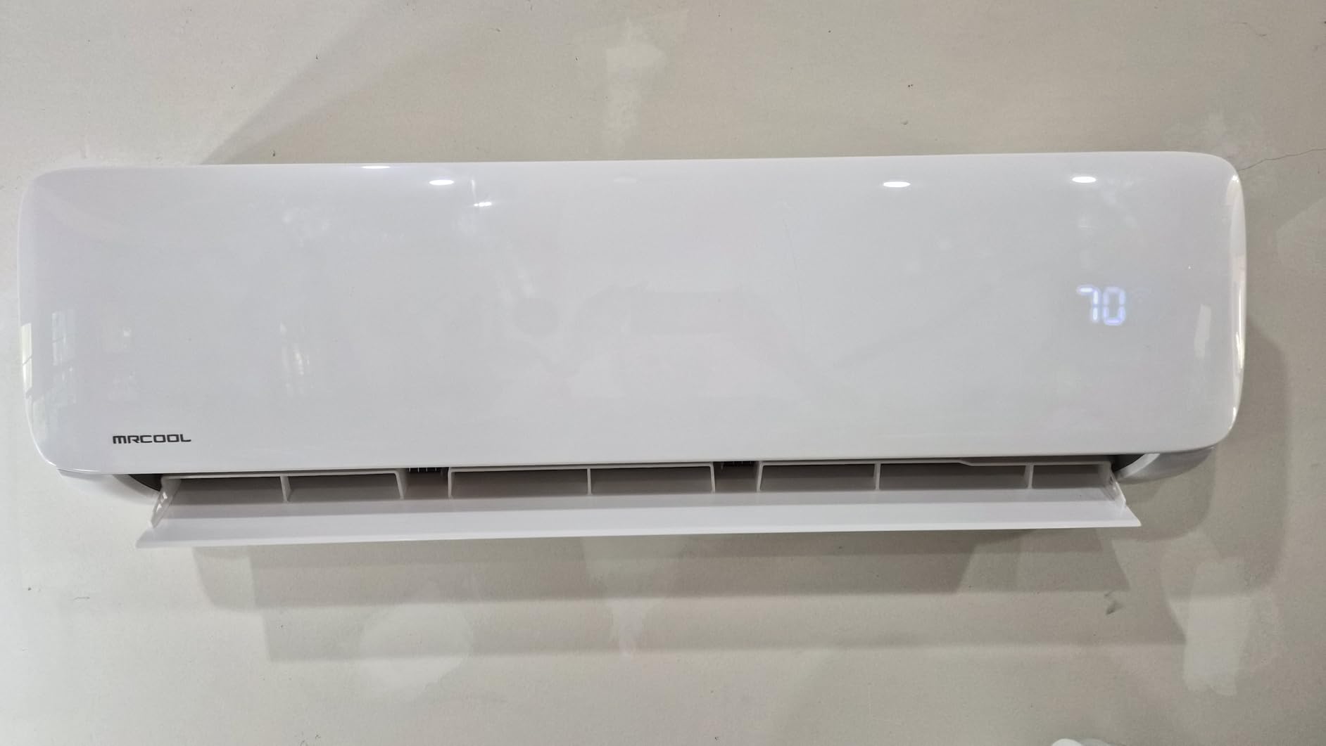 MRCOOL 12000 BTU 115V Ductless Inverter Mini Split Air Conditioner & Heat Pump System, Easy Pro Series - Wall-Mounted AC Unit w/Heating and Cooling for Home, Office & Commercial Space customer photo 2