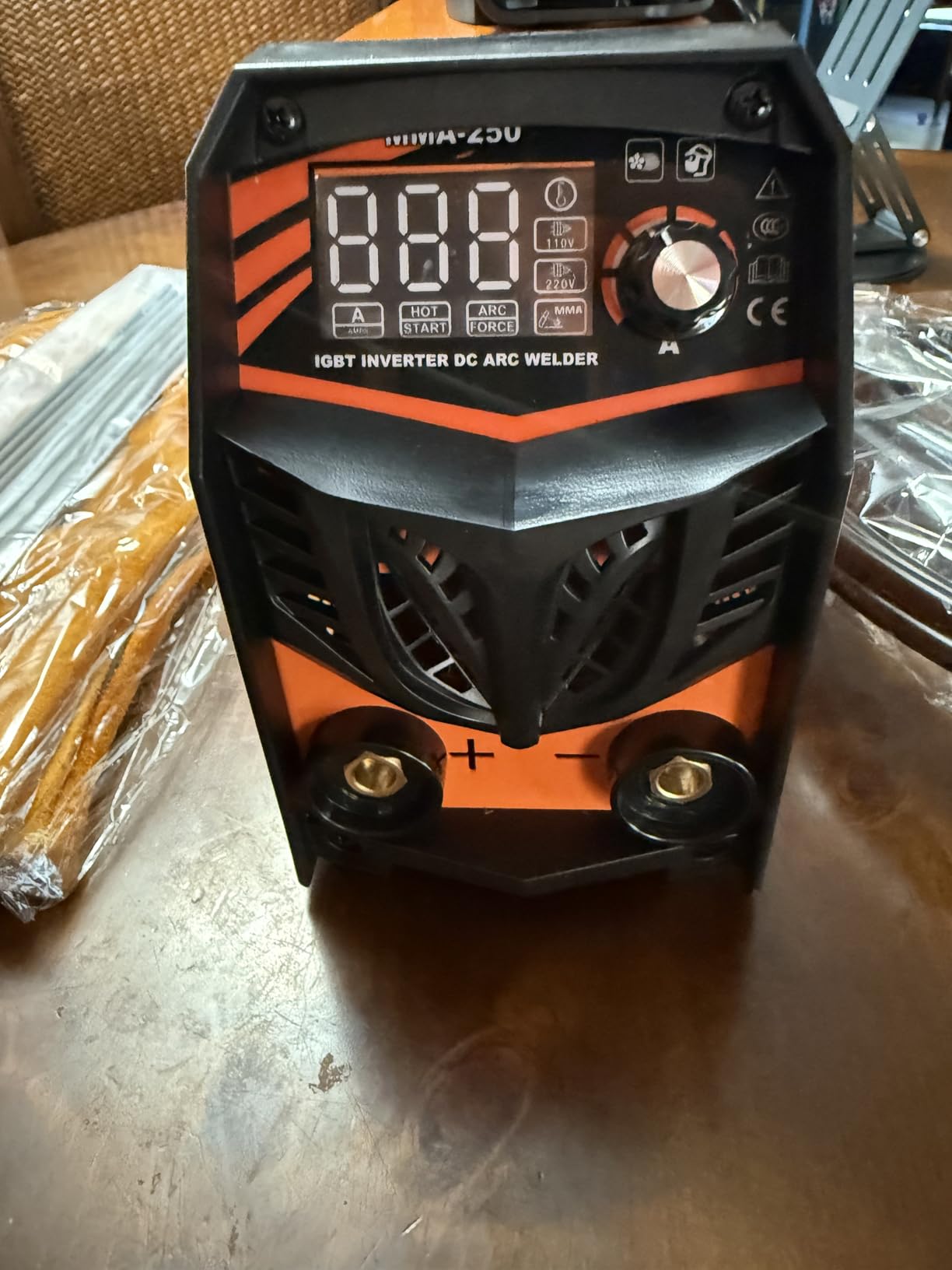 SOARFLY Stick Welder, 250Amp ARC Welding Machine with Large LED Display, Dual Voltage 110V/220V IGBT Inverter Portable Welder w/10 Rods, Ground Clamp, Electrode Clamp, Hot Start, Arc Force, Anti-Stick customer photo 1