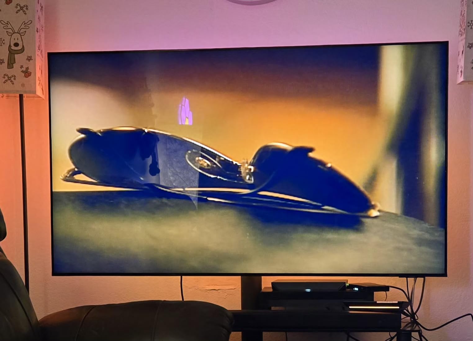 Linkind TV Backlight, HDMI 2.1 Sync Box with AI LumiSync Technology, Supports 8K@60Hz, Cuttable LED Backlights Sync to Screen for 27-90 inch TVs customer photo 1